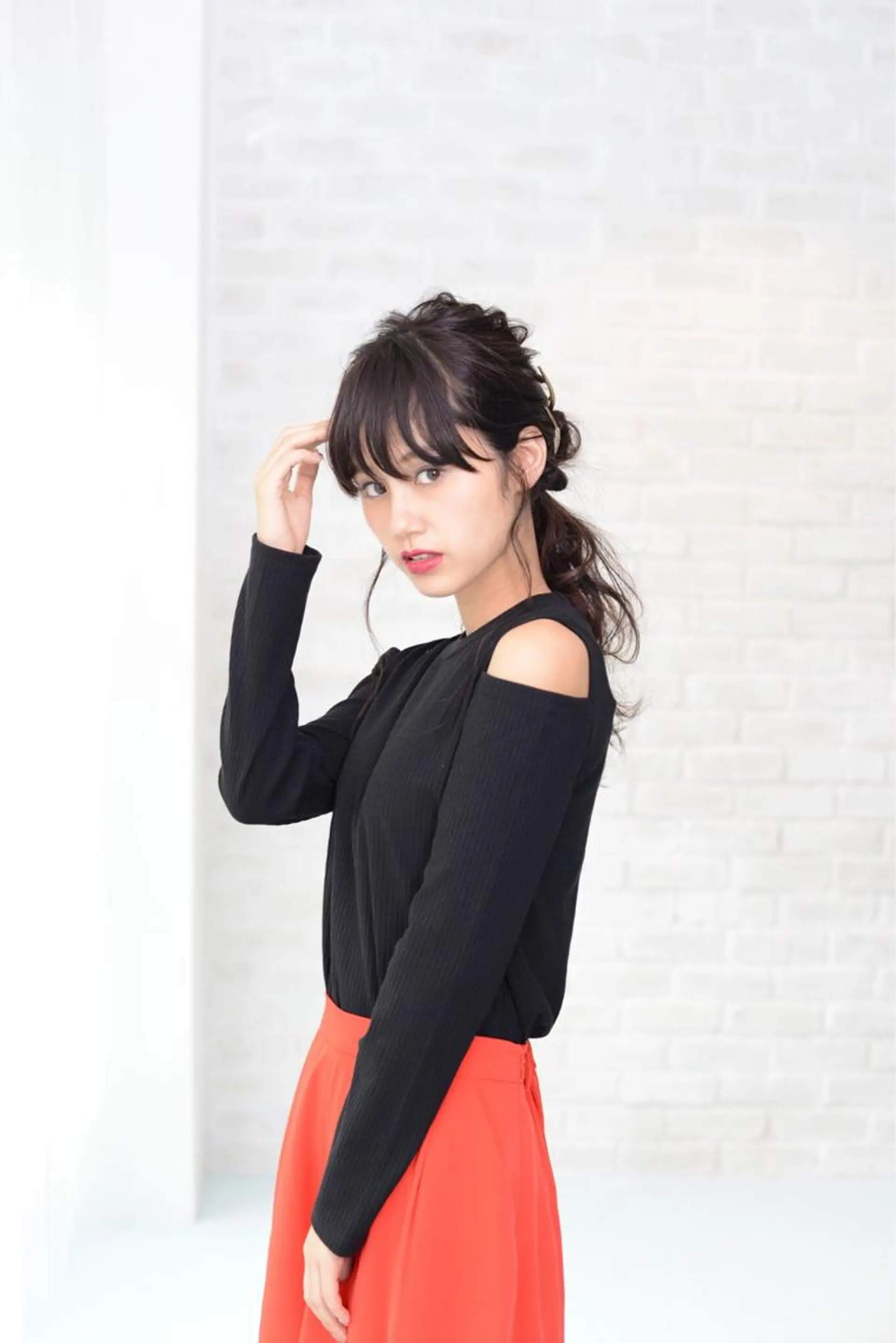 ミディアム セミロング ヘアアレンジ 圧倒的美髪ストレート ツダケイタロウのヘアスタイル