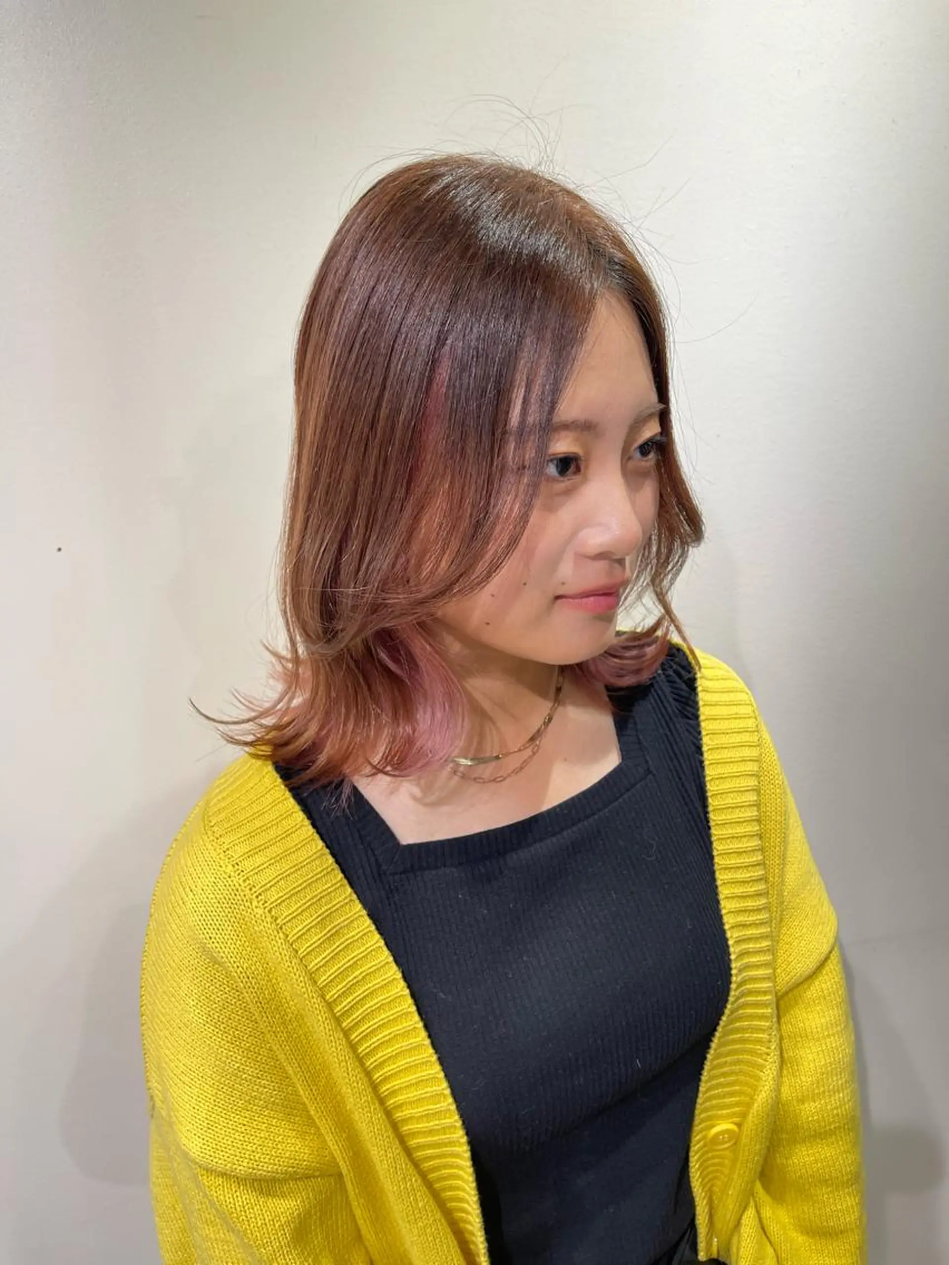 ショート シールエクステ くびれヘア エクステ 顔まわりレイヤー 顔周りカット ブリーチ🔥ベージュ /グレー/daikiのヘアスタイル