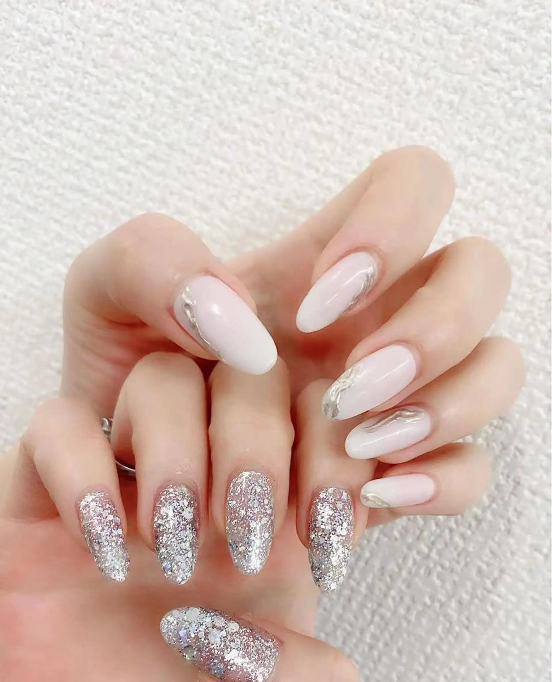 ネイル I-nailロング /ワンホン/キラキラのネイルデザイン