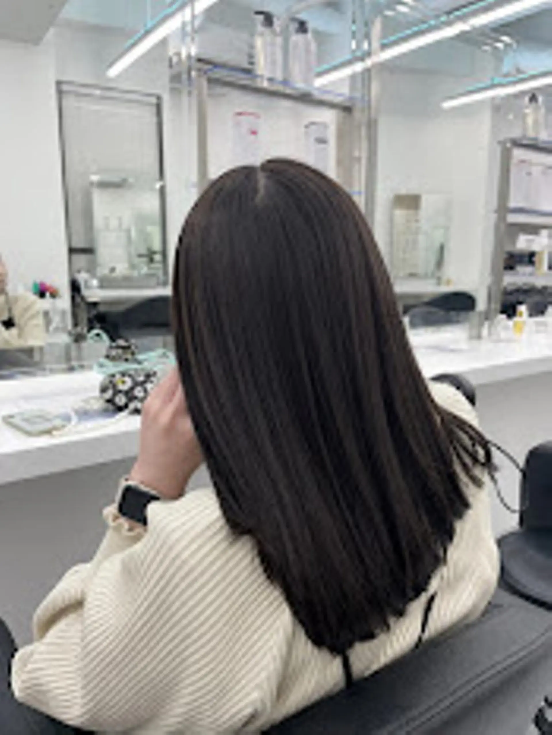 カラー 🪞［公式］ UNITED横浜🪞のヘアスタイル