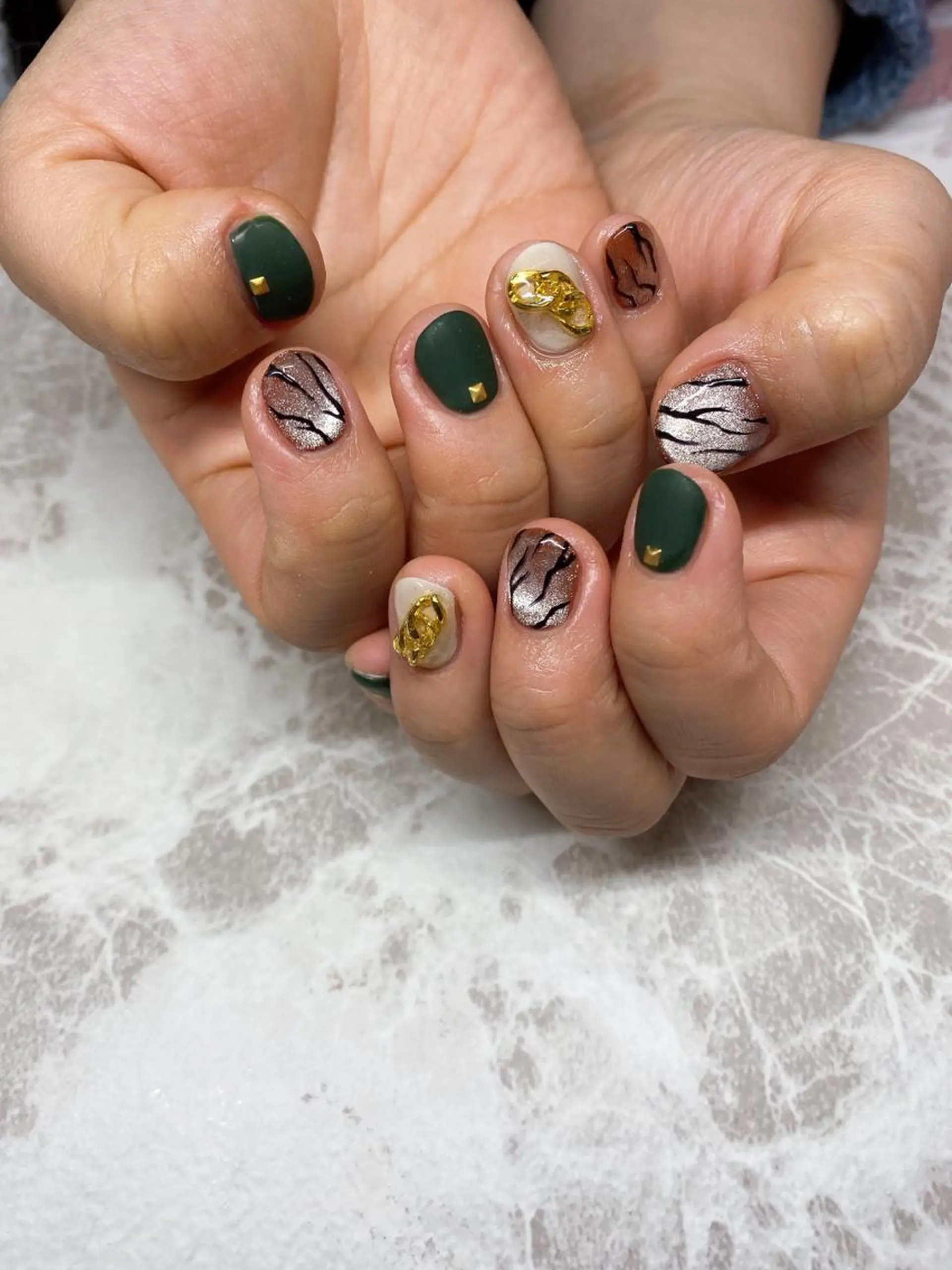 ネイル BLITZ Nail 岩田💅🏻✨のネイルデザイン