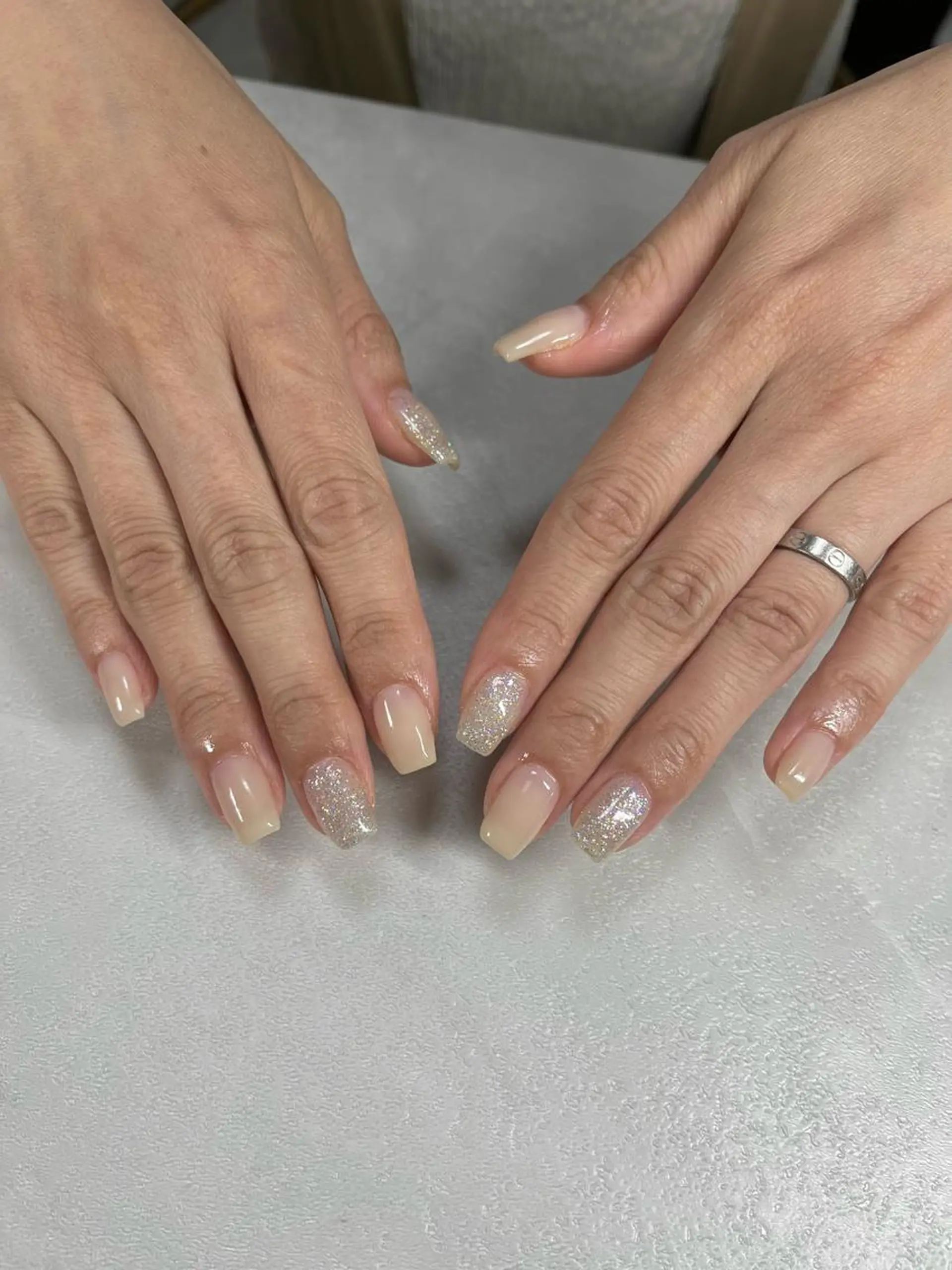 ネイル ラメ(グリッター) ホワイト ハンドネイル SAKU  nail[サクネイル]所属・SAKU nail 作島茜のネイルデザイン