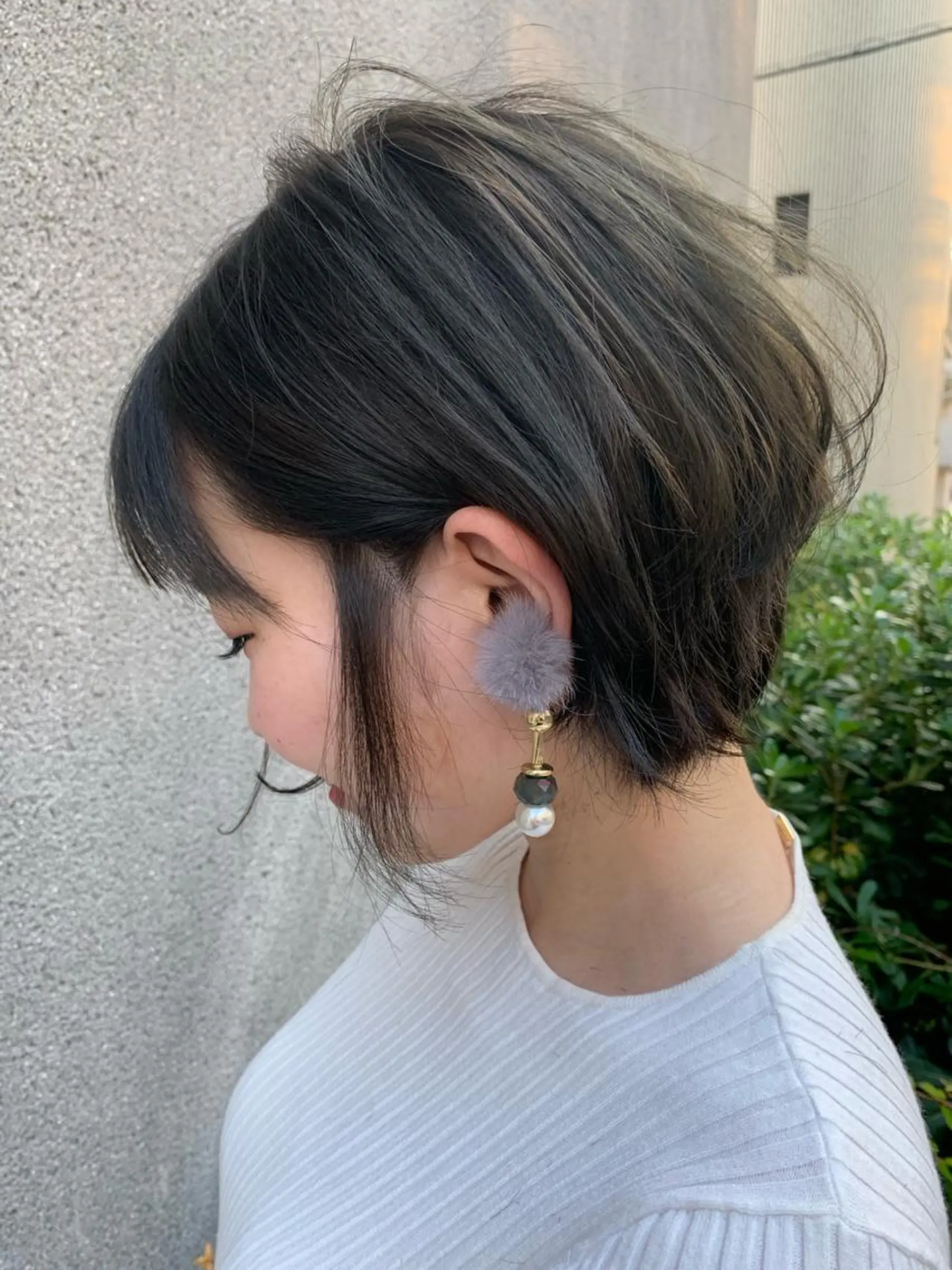 ショート カラー ショートボブ グレージュ オリーブグレージュ オリーブグレー ボブ 大人かわいい💍🤍 ボブ/ショートボブのヘアスタイル