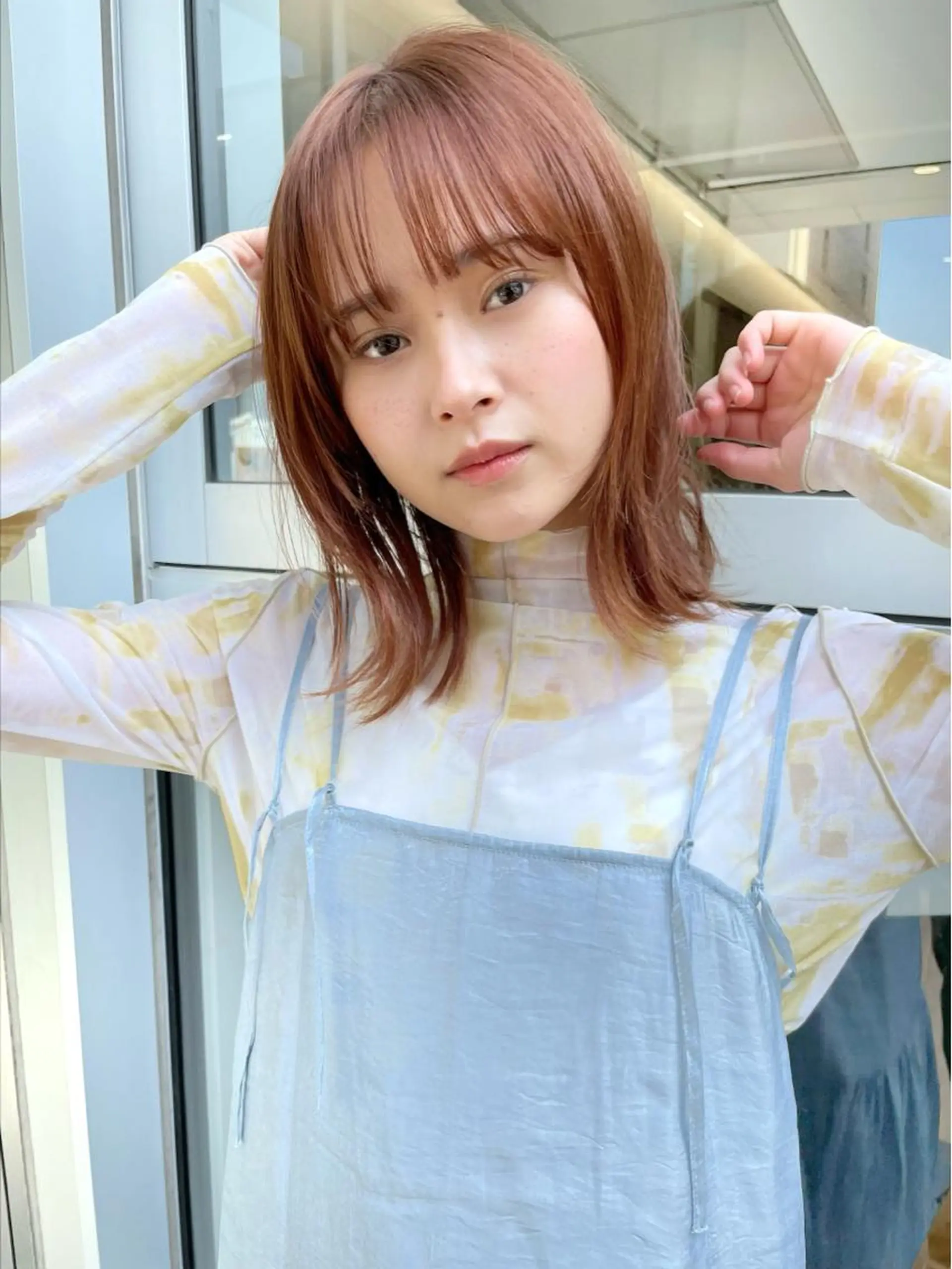 ミディアム カラー 結べるレイヤーボブ くびれLady表参道のヘアスタイル