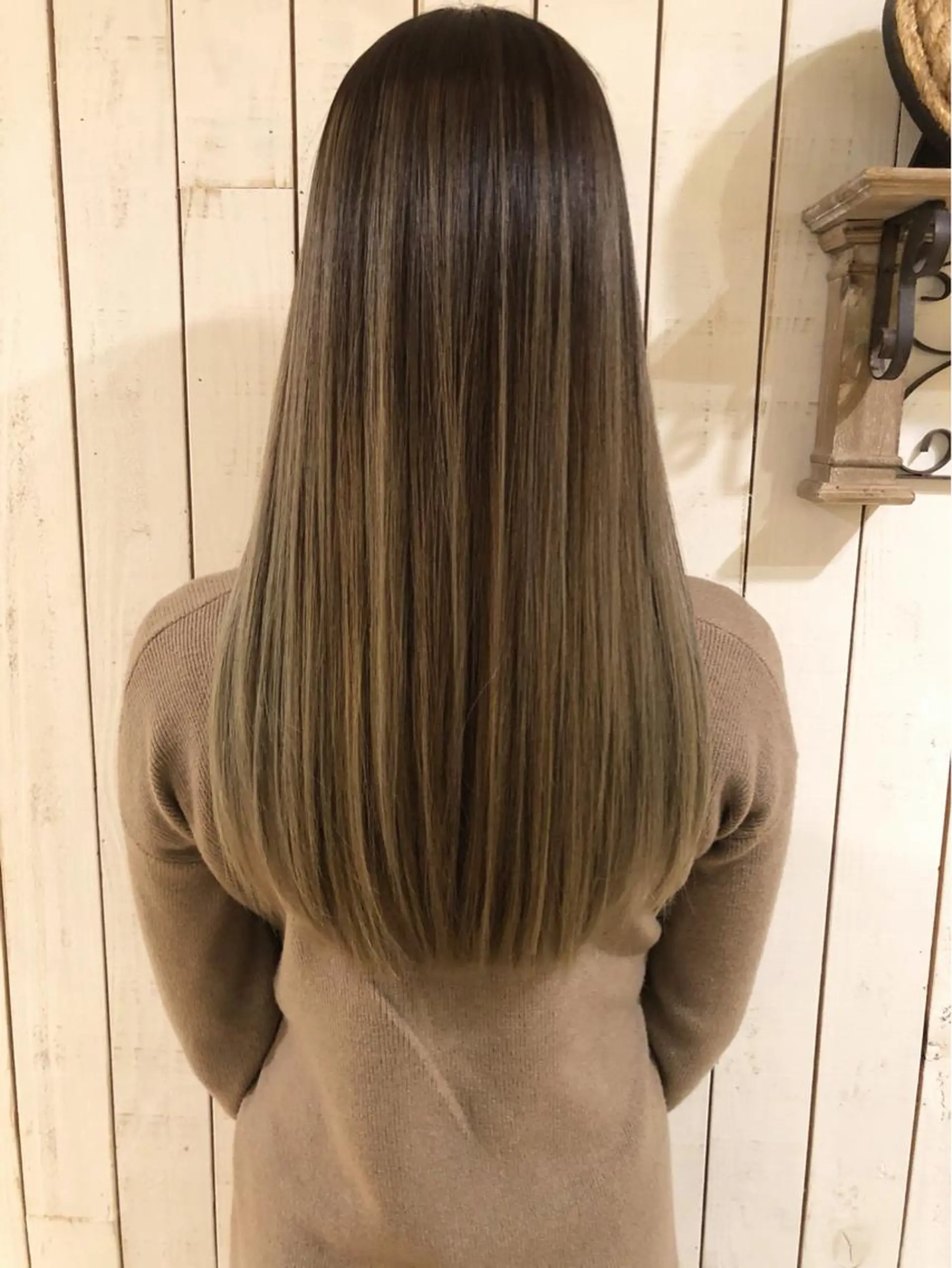 ロング レイヤーカット Noe心斎橋所属・Noe心斎橋 堀田 朋宏のヘアスタイル