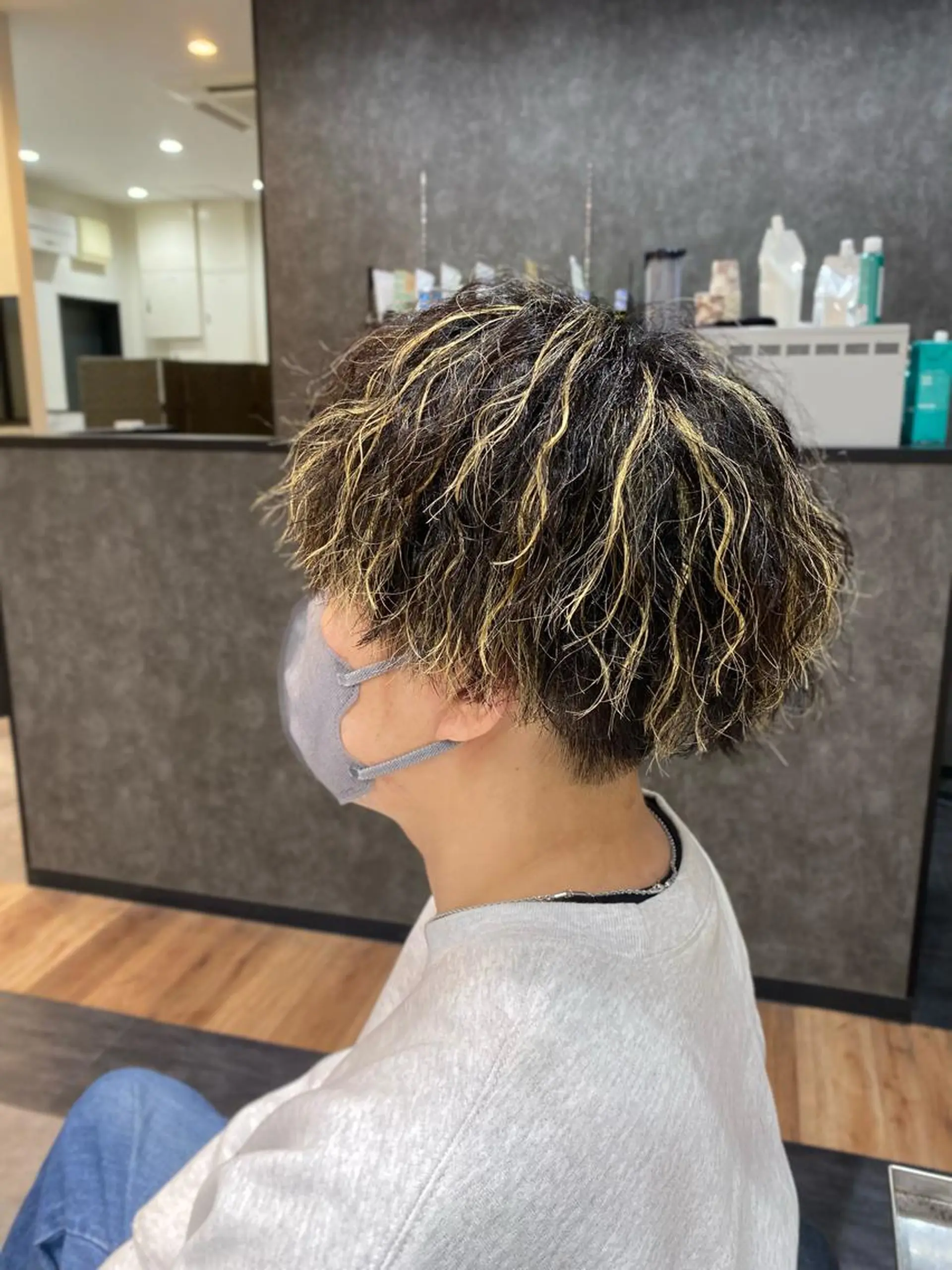 ショート パーマ メンズ カット パーマ 矢部 萌深のヘアスタイル