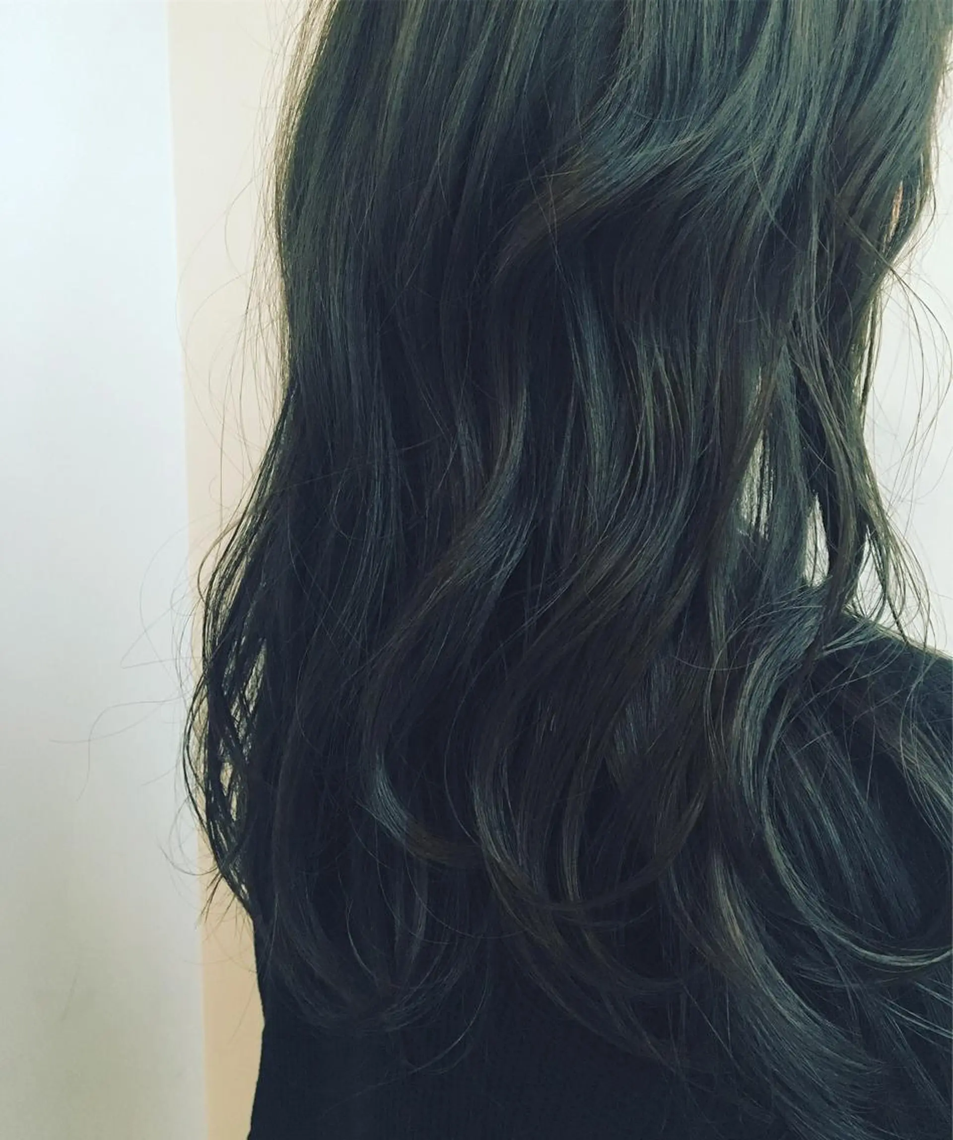 セミロング カラー アッシュ ブリーチ ブリーチなしカラー ＮＥＷＩ　京橋 【yoko】のヘアスタイル