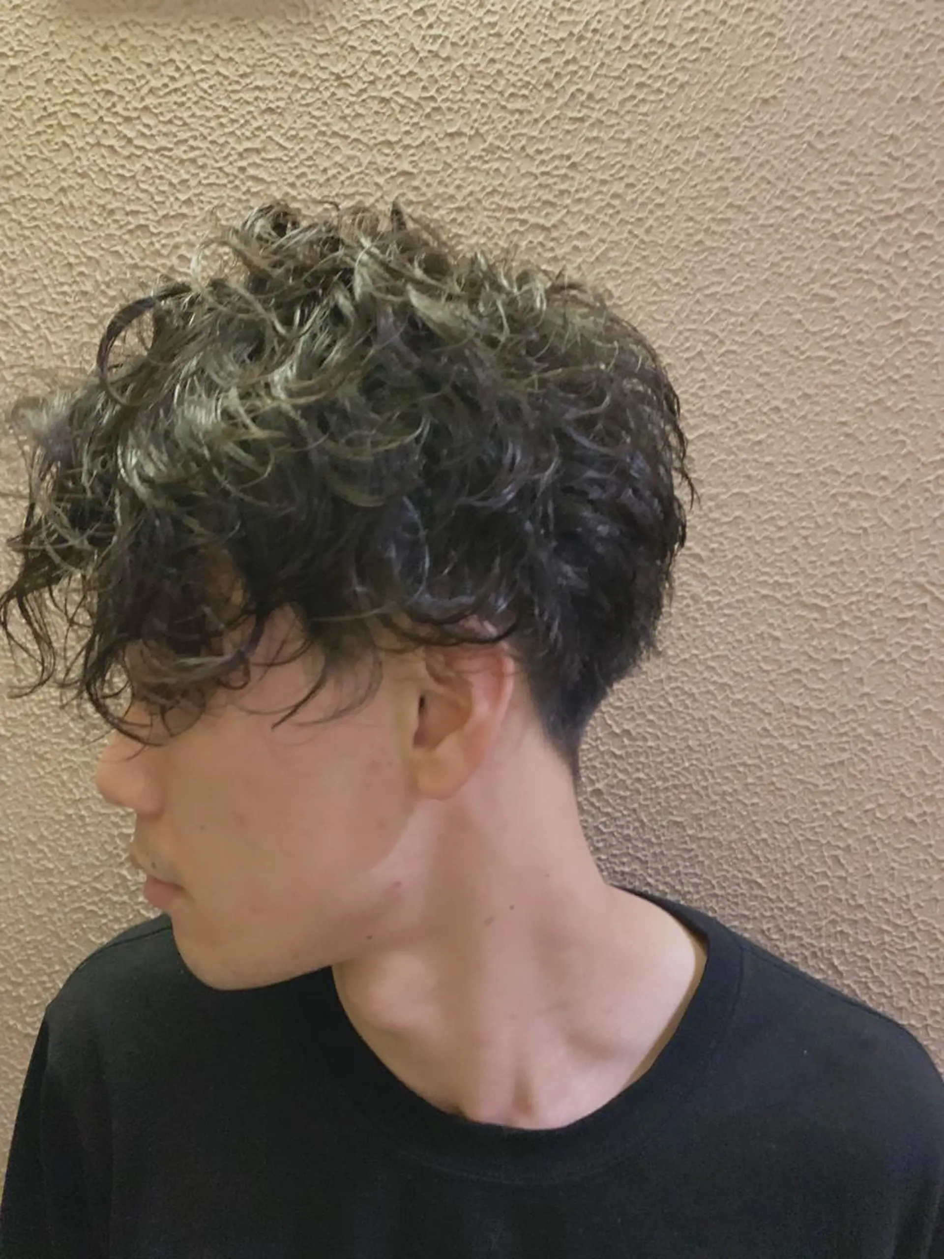 ミディアム パーマ ミディアムパーマ スパイラルパーマ barbershop 神楽坂店所属・💈 クラモトダイセイのヘアスタイル