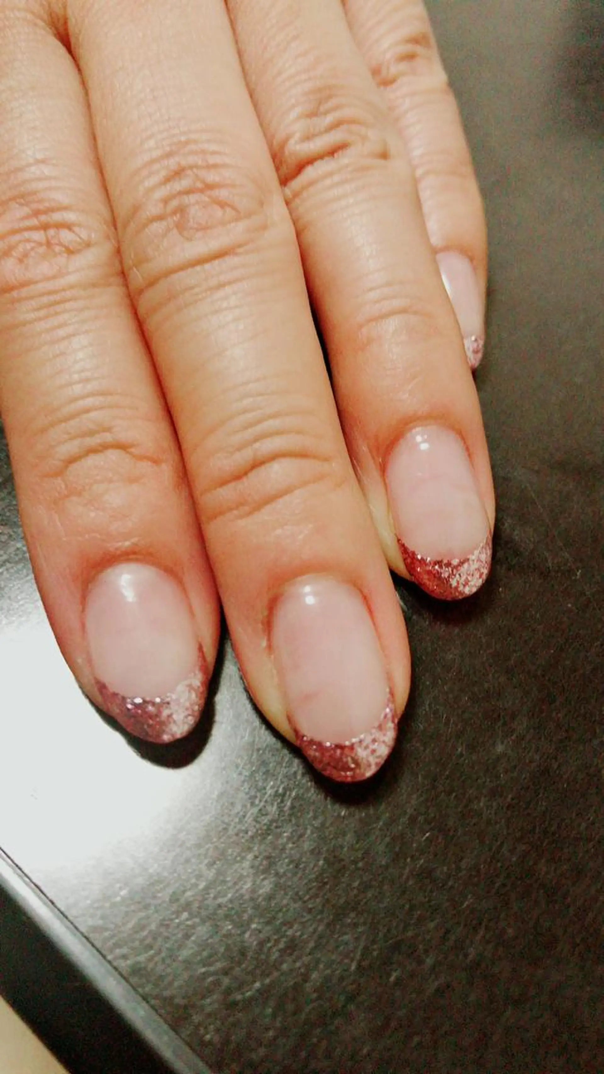 ネイル フレンチネイル ラメ(グリッター) ピンク ハンドネイル Nail salon Three R所属・ネイルサロン Three   R.のエステ・リラクイメージ