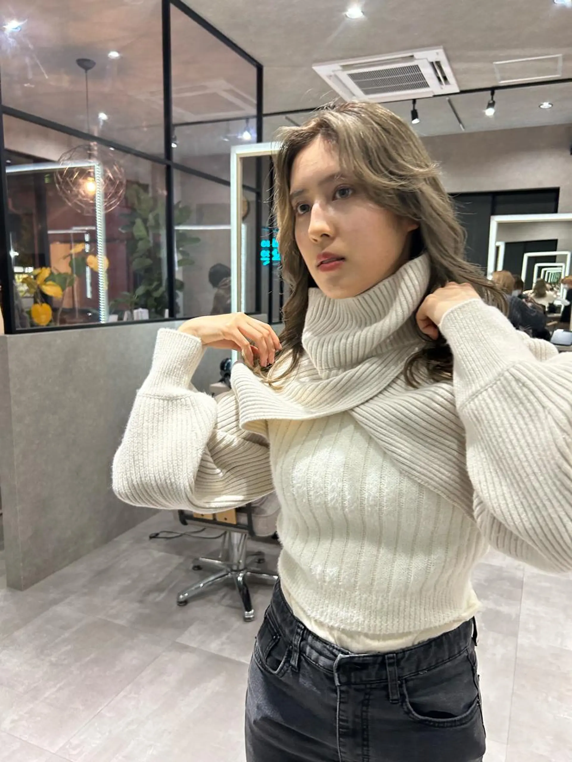 セミロング カラー カット ヘアカラー トリートメント mood tatemachiのヘアスタイル