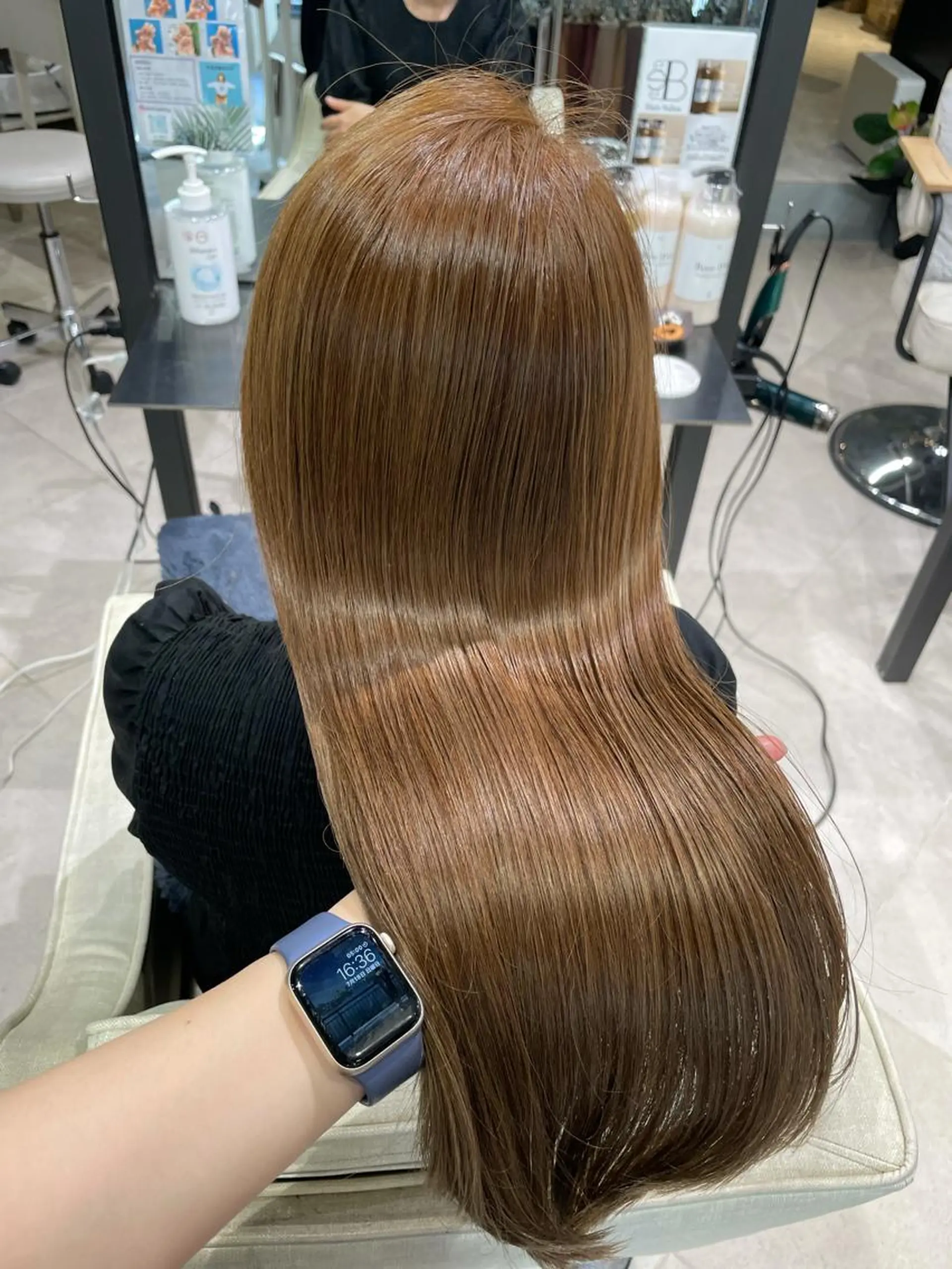 ロング カラー ブリーチ ブリーチなしカラー トリートメント 🦋美髪／エクステ 🦋アベイクミのヘアスタイル