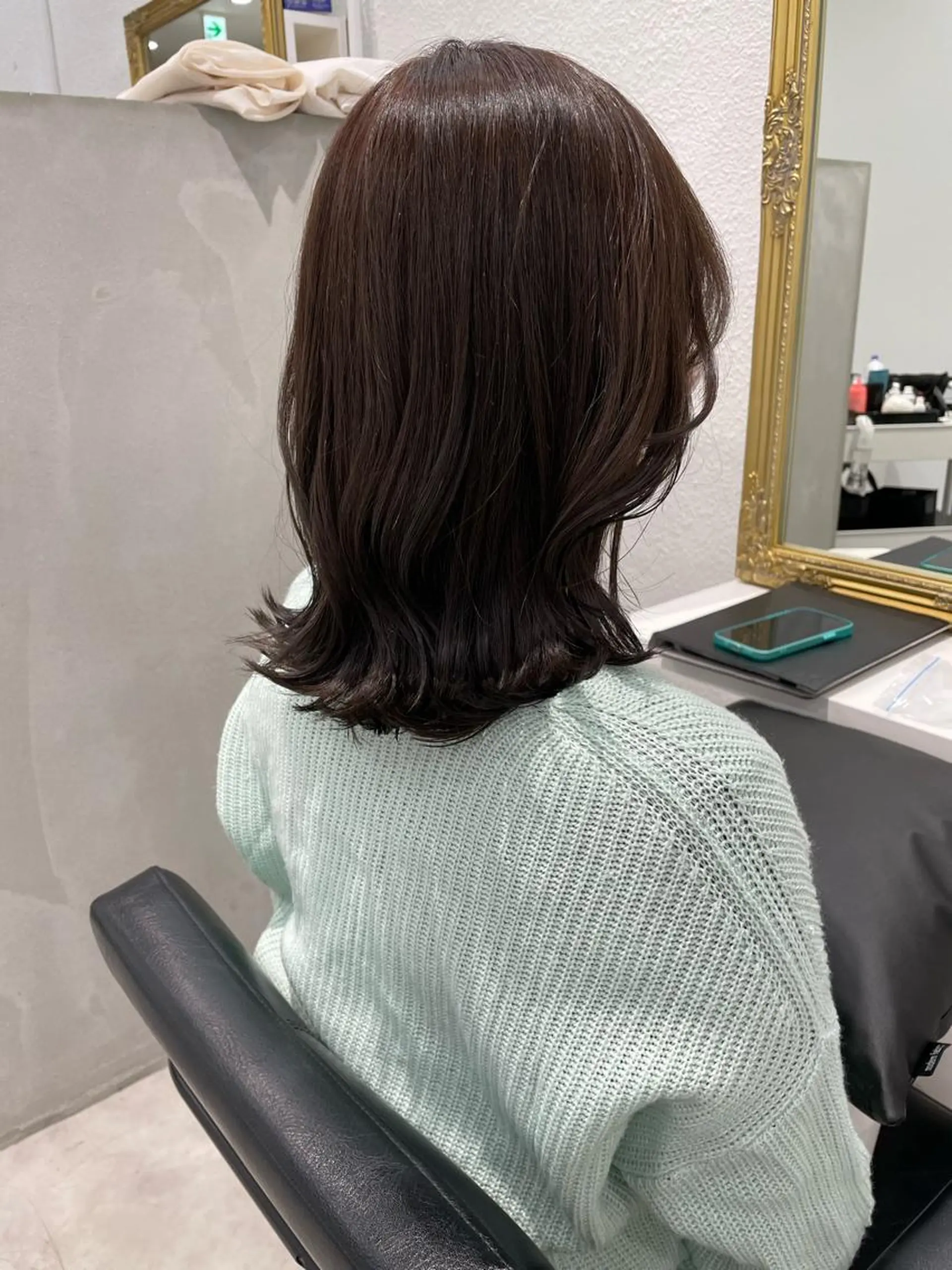 ミディアム カラー パーマ ヘアアレンジ 顔まわりレイヤー レイヤーカット chill所属・福冨 まゆのヘアスタイル