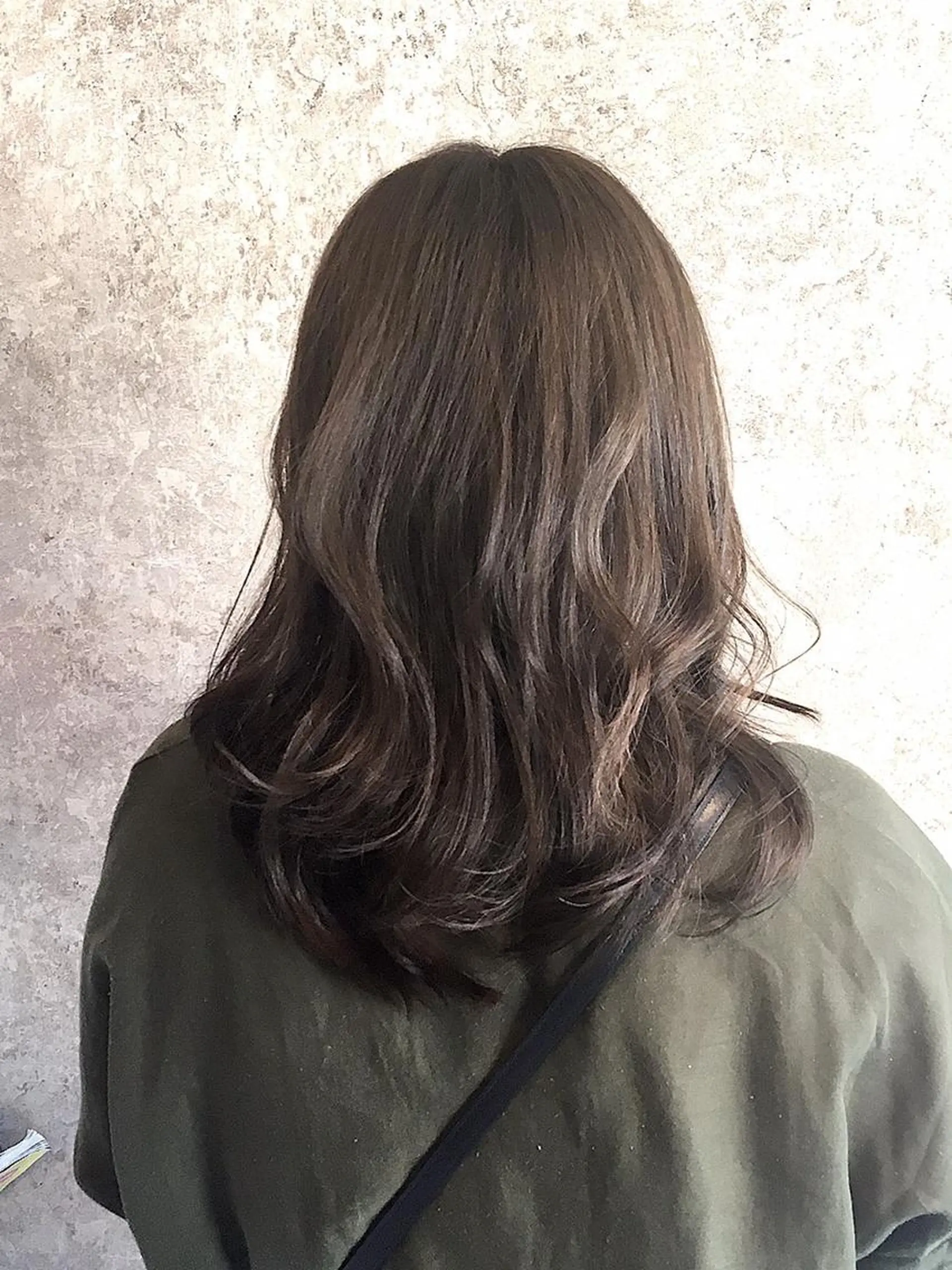 ミディアム カラー パーマ 小顔カット✨ 透明感カラー/村上のヘアスタイル