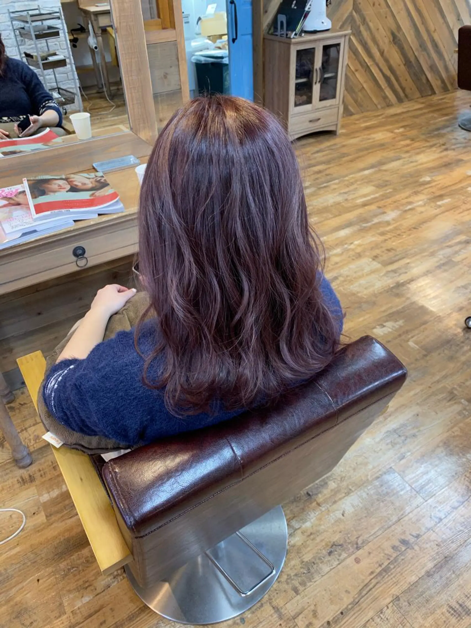 セミロング カラー ヘアアレンジ re naのヘアスタイル