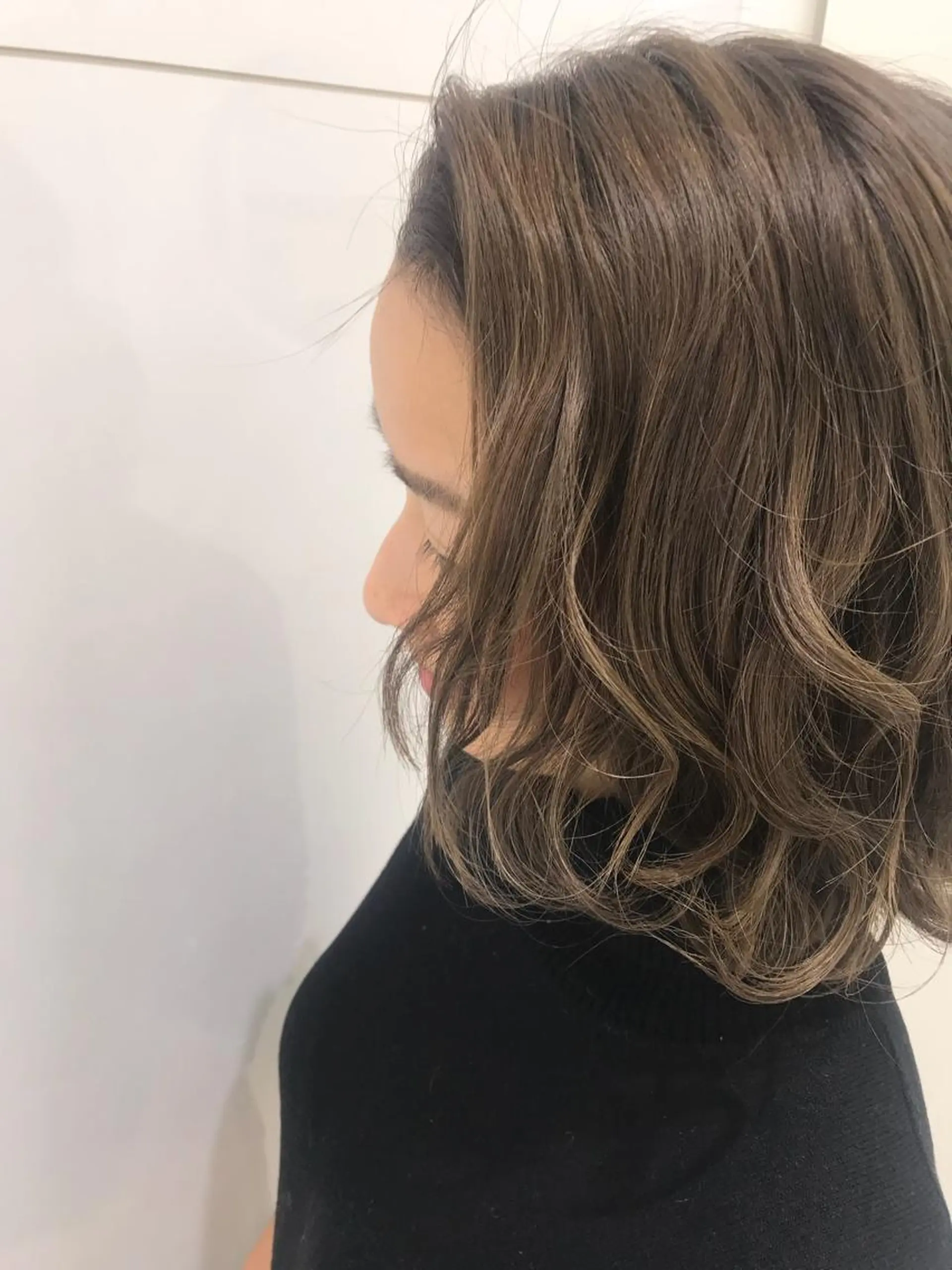 ミディアム カラー ヘアアレンジ ベージュカラー 垢抜けのプロ🪄 honoのヘアスタイル