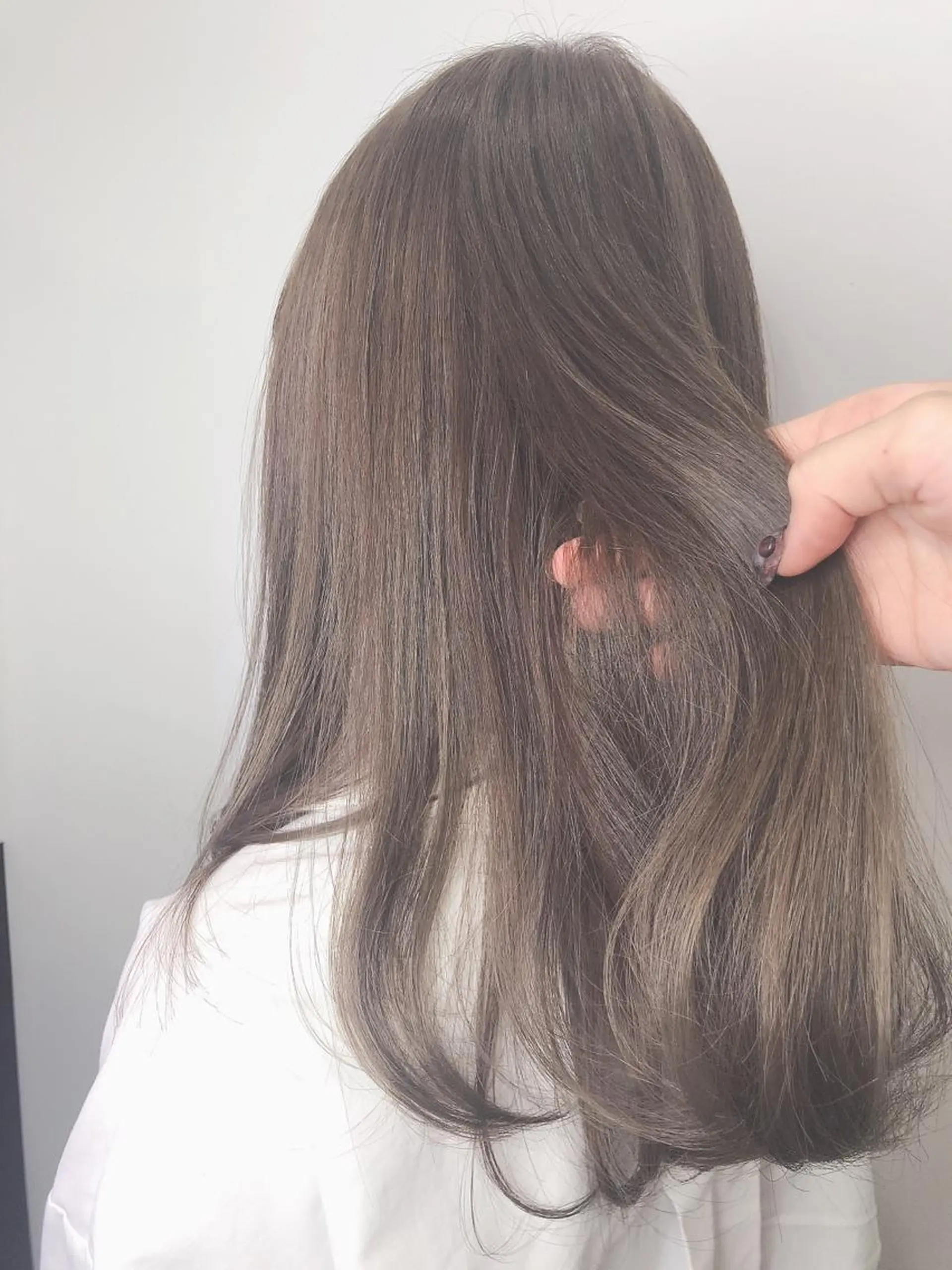 セミロング カラー 🧸プルエクステ❤︎ ネイルKAO🧸のヘアスタイル