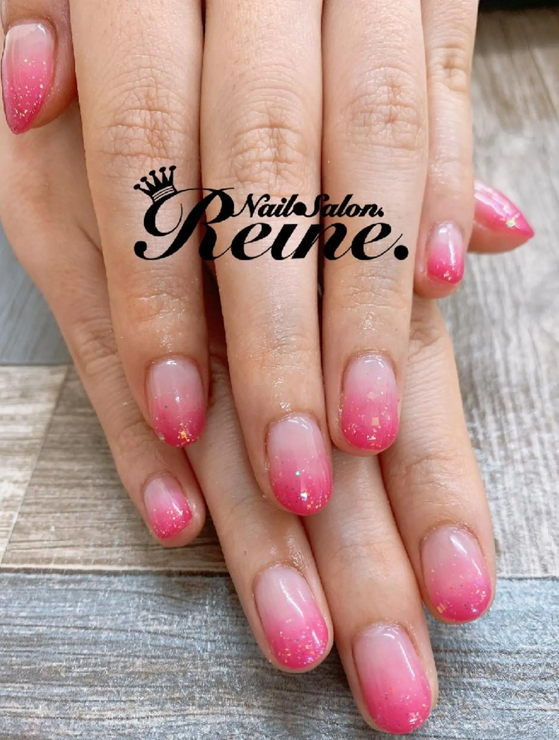 ネイル グラデーション ラメ(グリッター) ピンク Nailsalon Reine所属・玉栄 伶奈のネイルデザイン