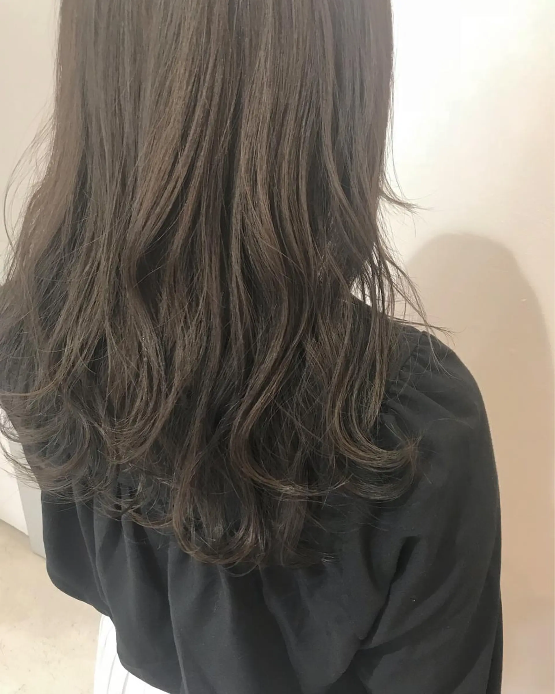 ロング カラー ブルーカラー ブルージュ 吉田 早織のヘアスタイル