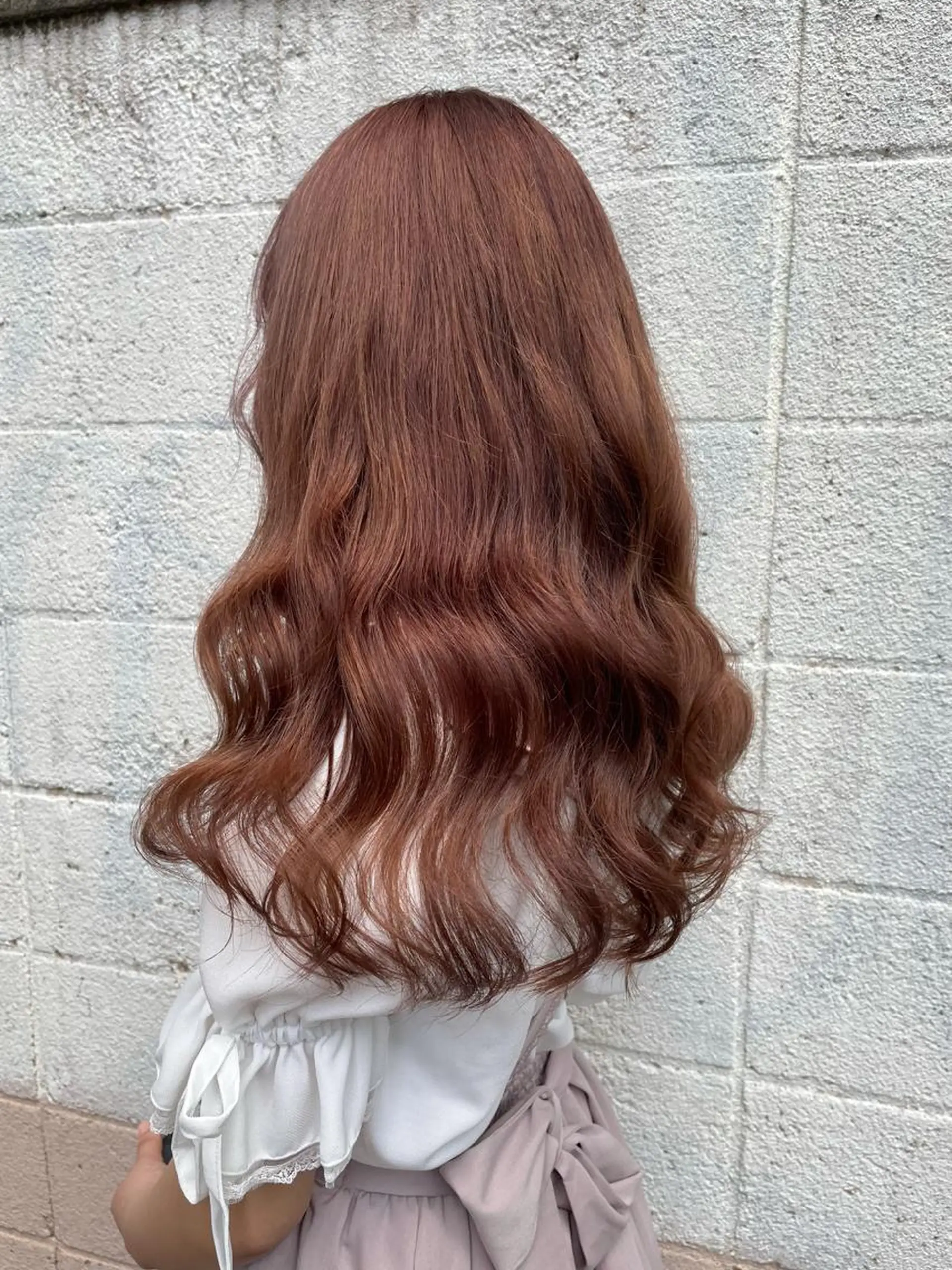 ロング カラー ベージュカラー ブリーチ ピンクカラー ピンクベージュ ヘアアレンジ にいた　かづしげのヘアスタイル