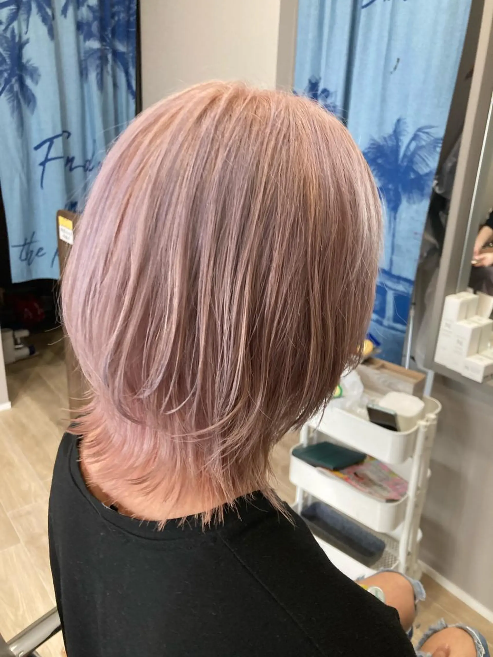 ミディアム ボブレイヤー ボブ レイヤーカット Hair room Leaのヘアスタイル