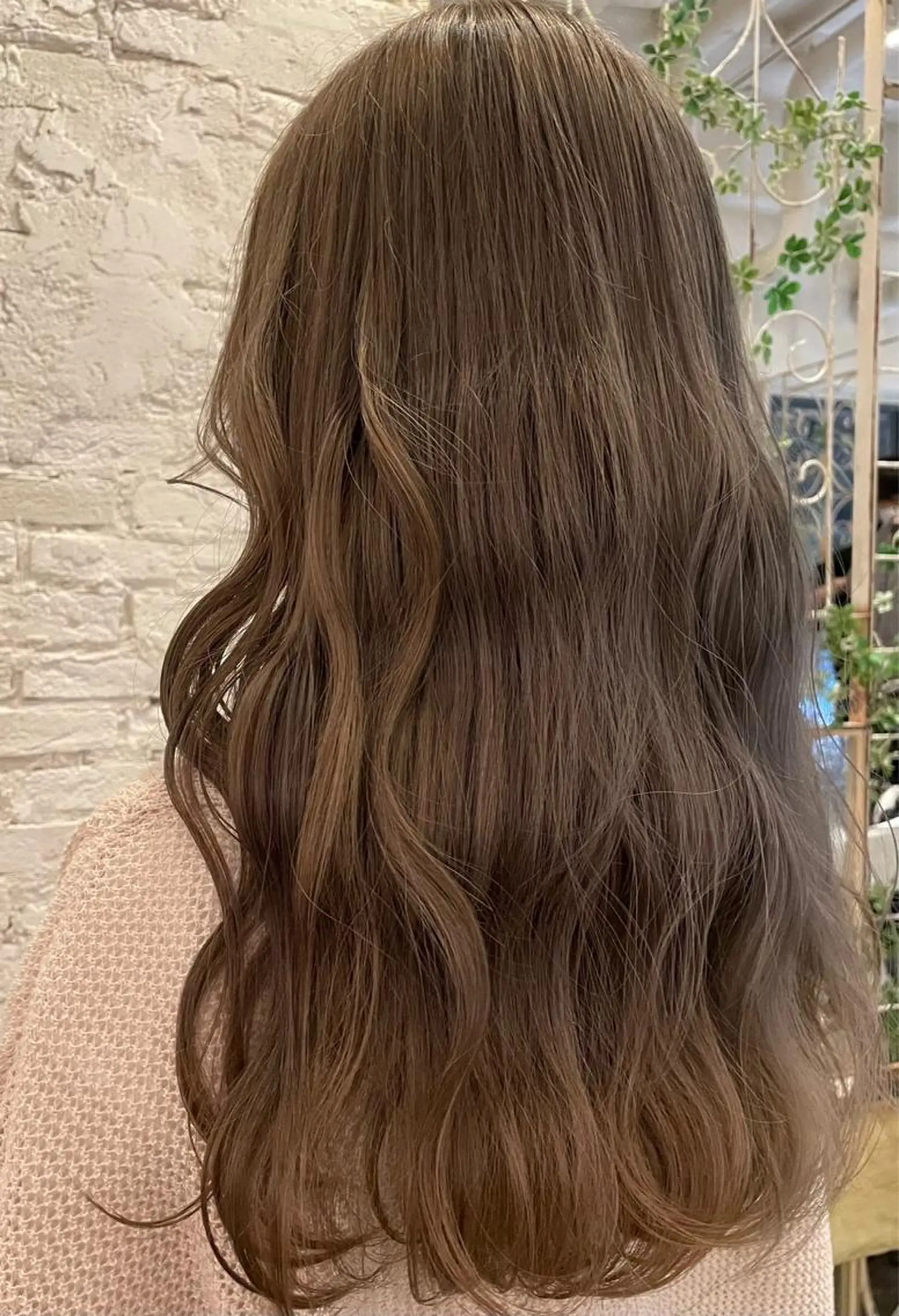 ロング カラー 美濃 咲穂のヘアスタイル