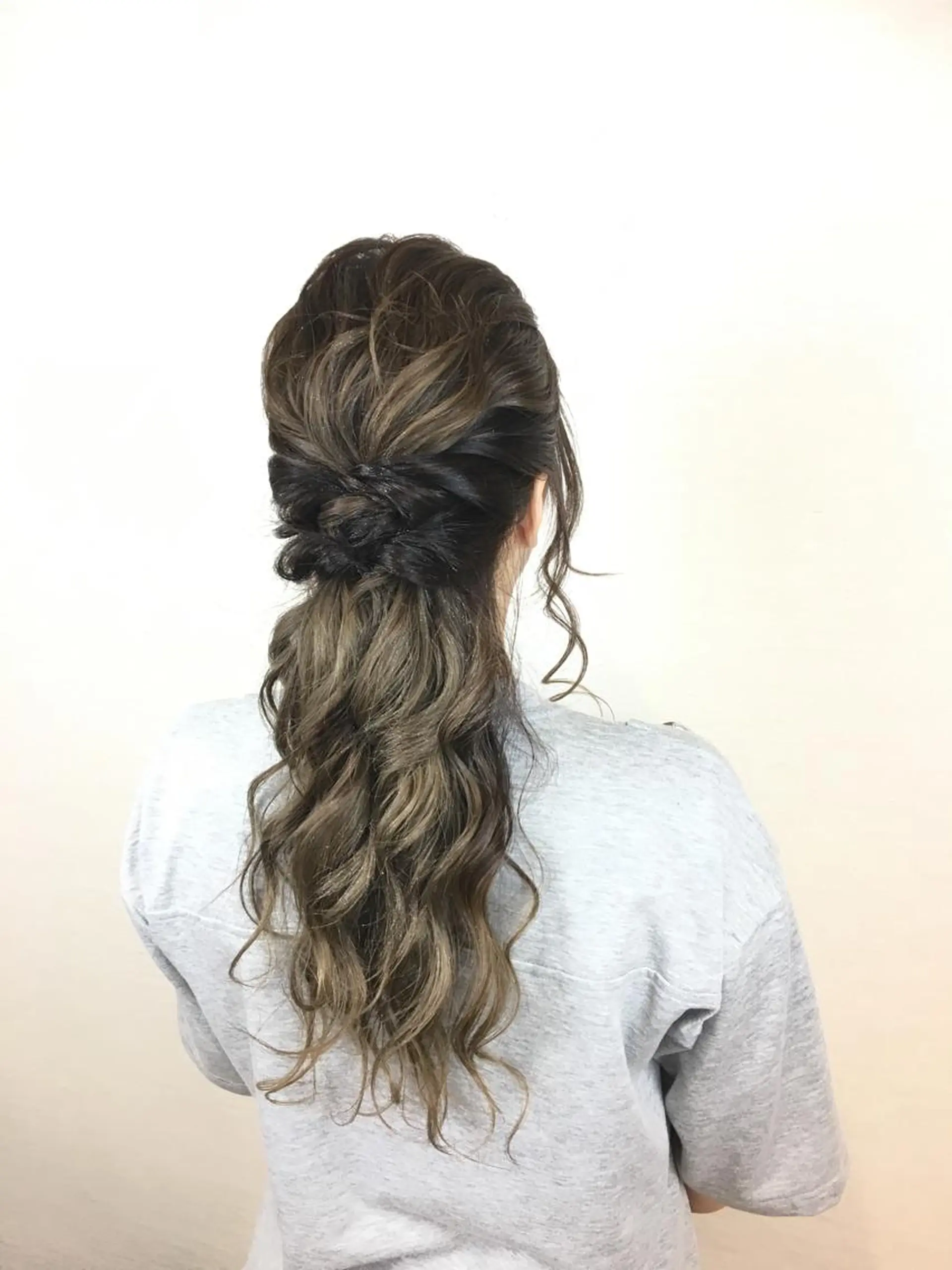 ロング ブリーチなしダブル/ レイヤーカット 小棹のヘアスタイル