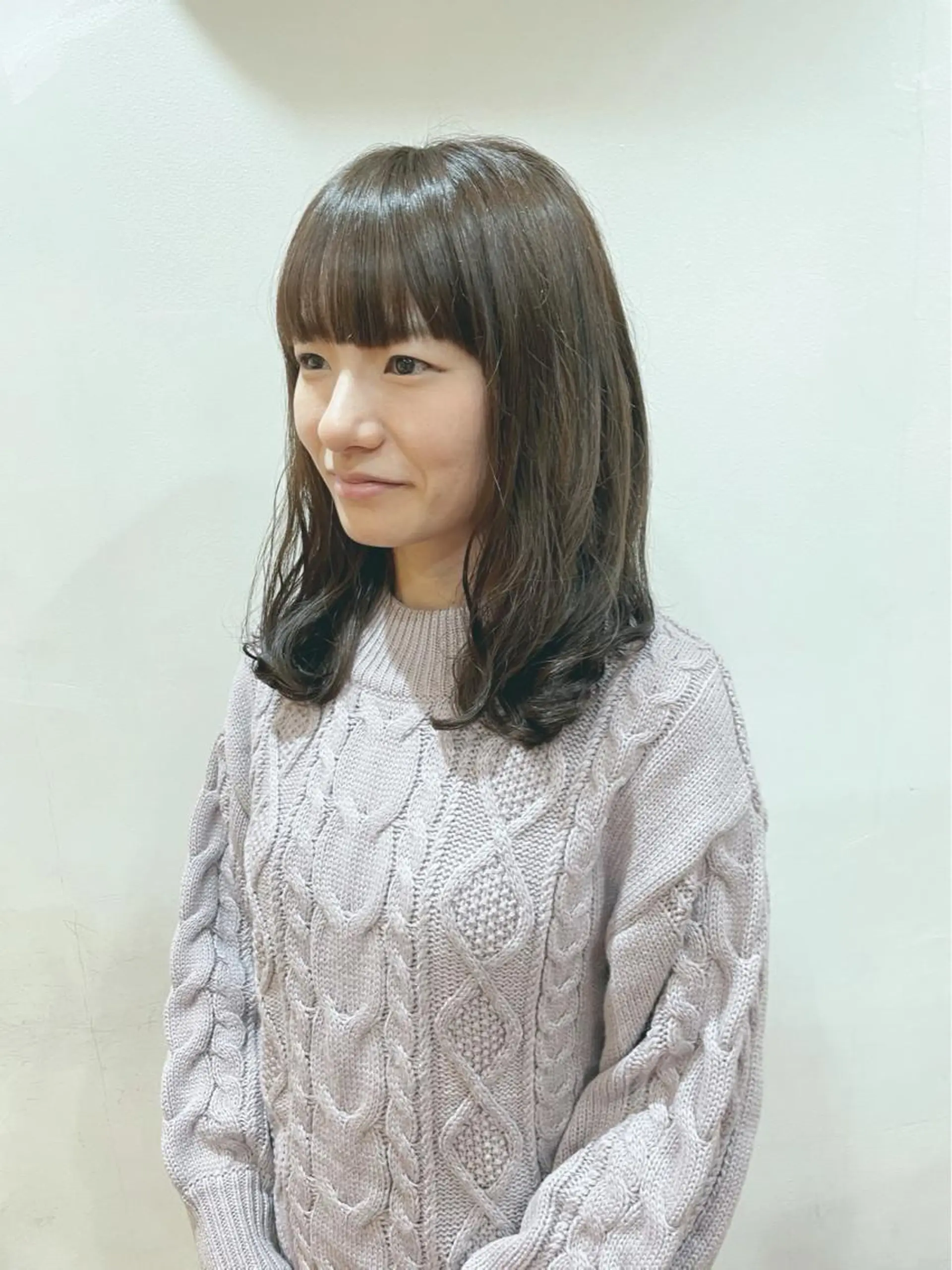 セミロング カラー あずまぐち めぐみのヘアスタイル