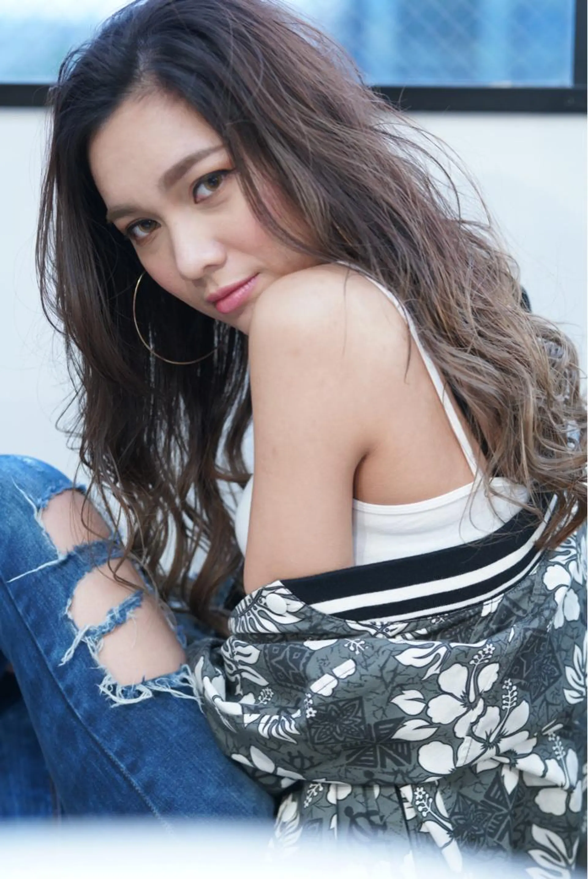 ロング カラー グラデーションカラー ハイトーン/レイヤー /ケアブリーチ石川治のヘアスタイル