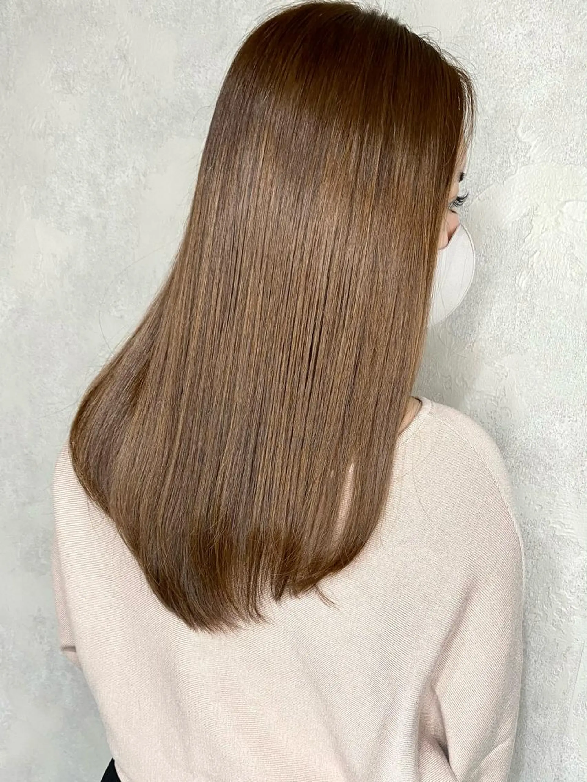 ロング チョコレートブラウン くびれヘア ヨシンモリ 韓国風ヘア トリートメント 縮毛矯正 艶カラー YOSHIMURAのヘアスタイル