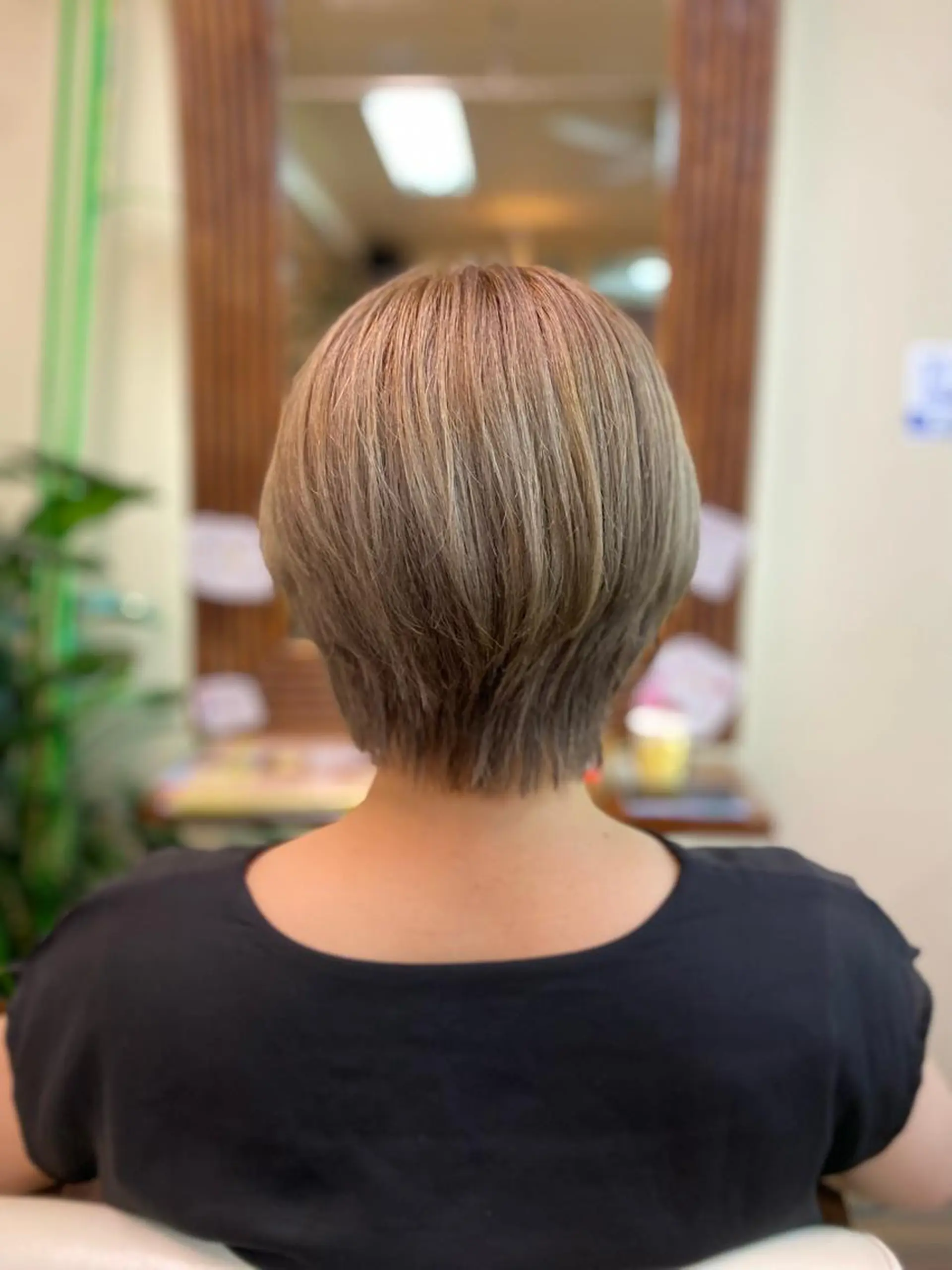 ショート カラー ヘアアレンジ メンズ ヘアカラー トリートメント 加藤 瑠美のヘアスタイル