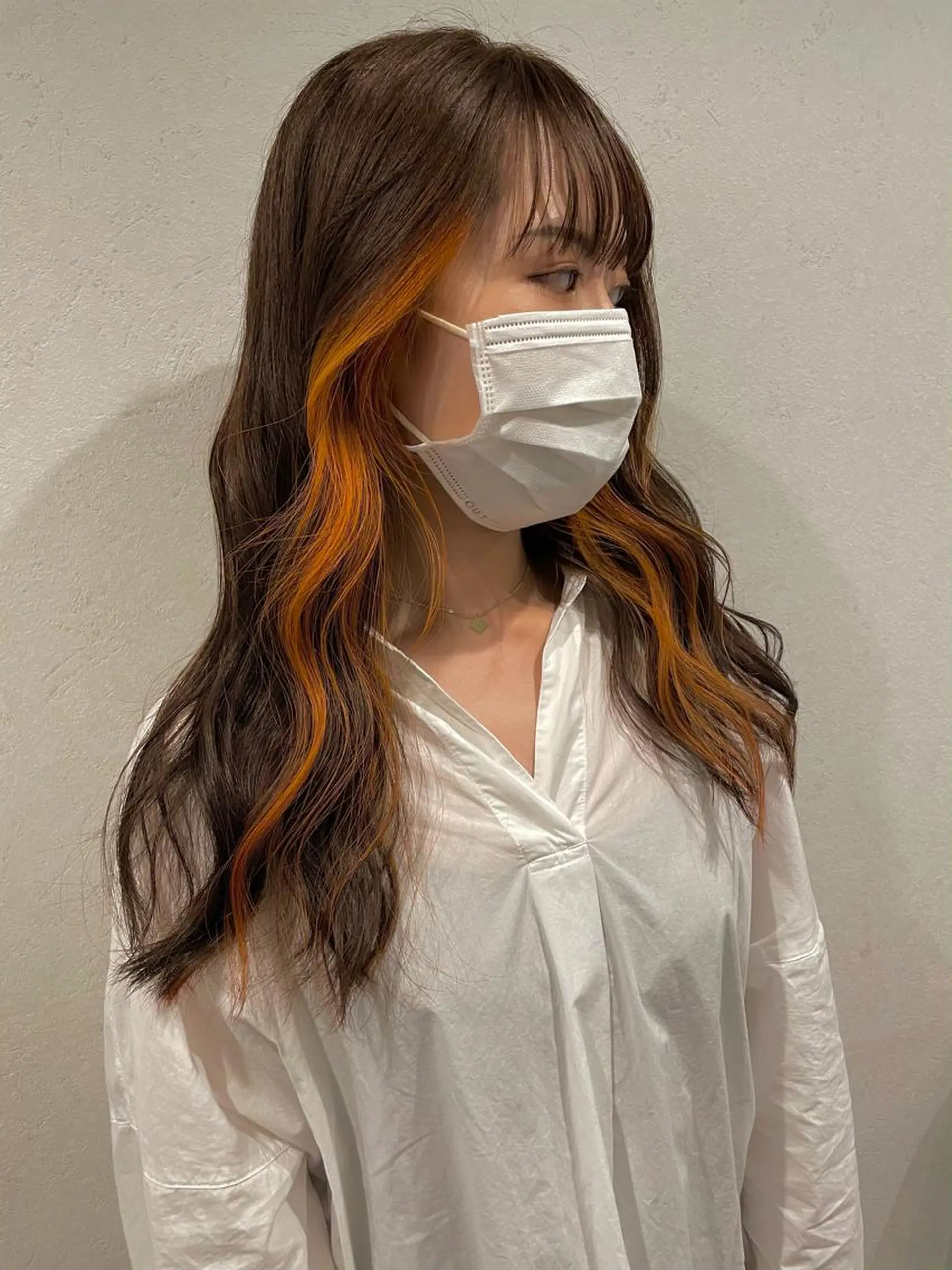 ロング カラー ブリーチ ケアブリーチ 透明感カラー デザインカラー イヤリングカラー 安藤 佑衣のヘアスタイル