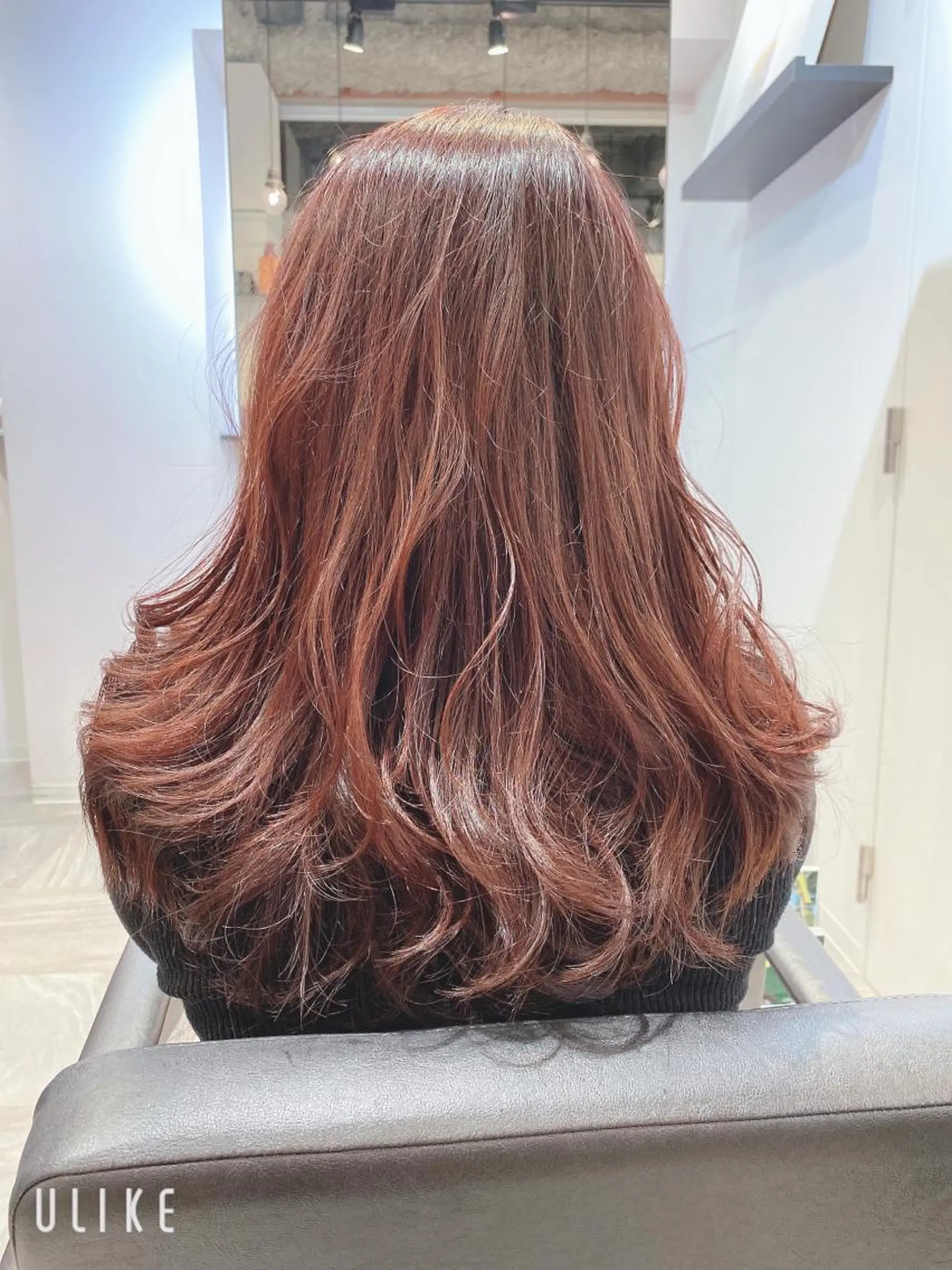 ロング 岩崎 恵実のヘアスタイル