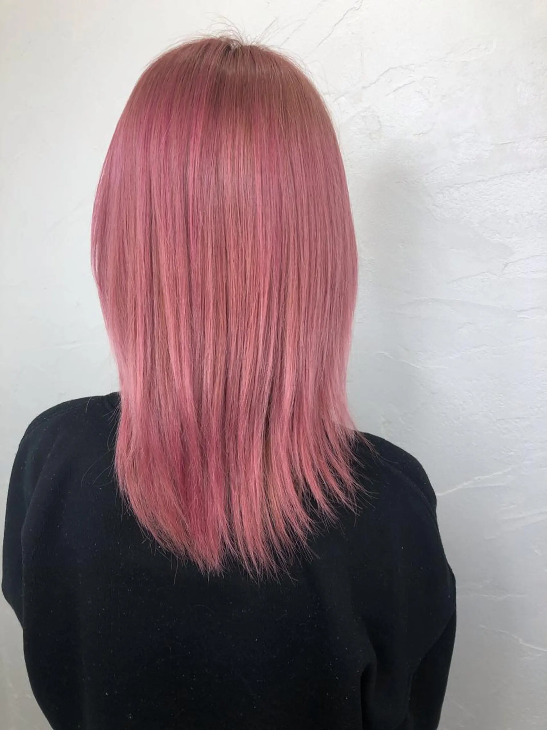 セミロング ヘアカラー to youハイライトのヘアスタイル