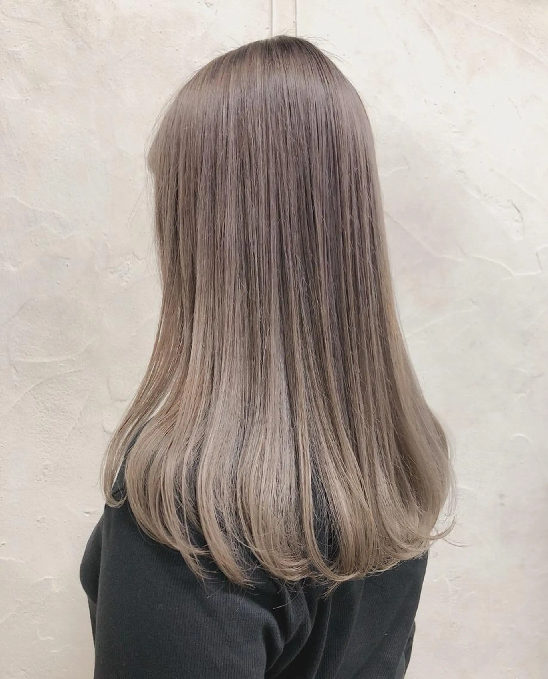 セミロング カラー ブリーチ グレージュ ミニモお気に入り数 No.1宍戸雄弥のヘアスタイル