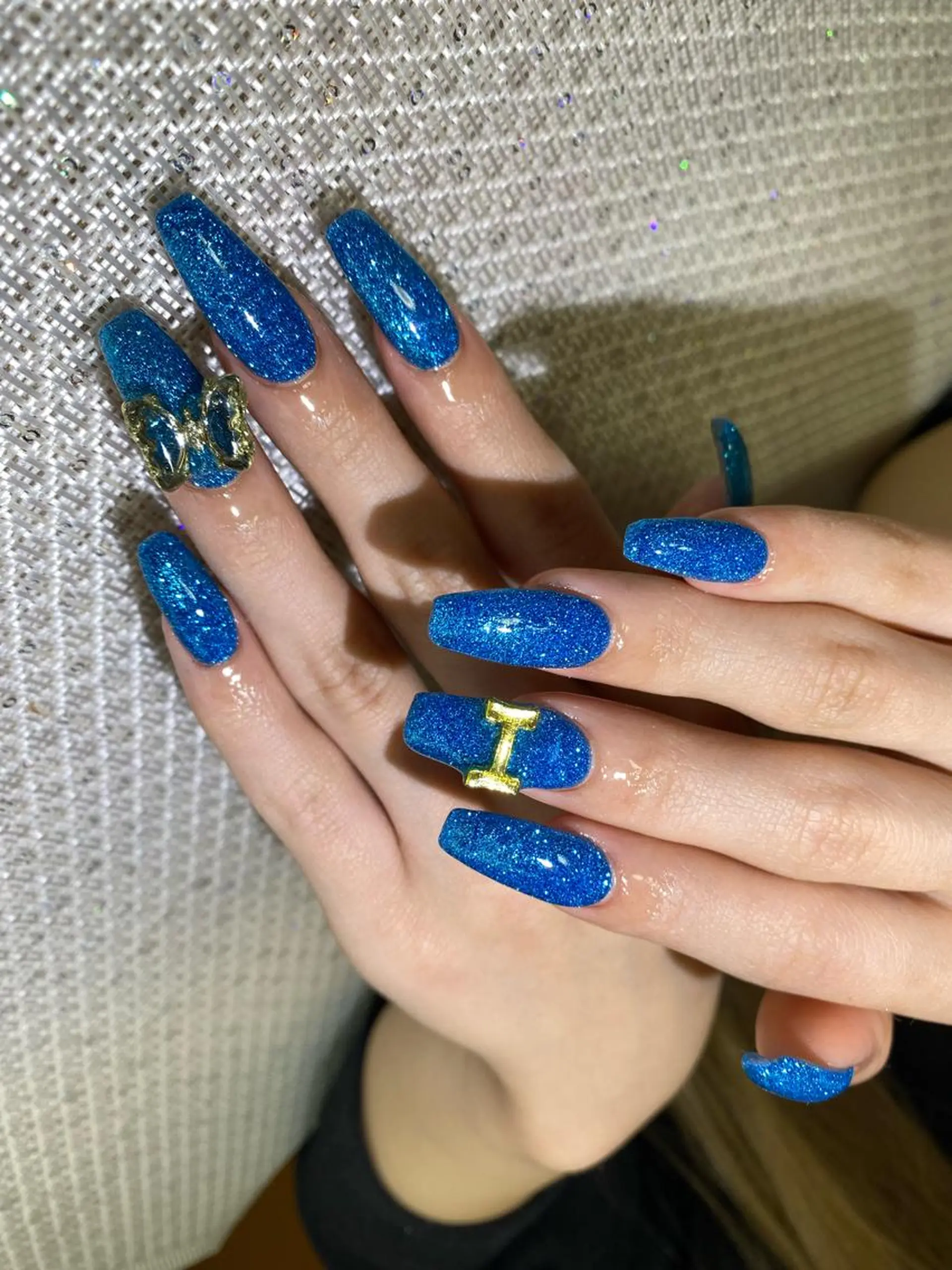 ネイル ブルー ロングネイル スクエアネイル Esthetic Will所属・will 有希のネイルデザイン