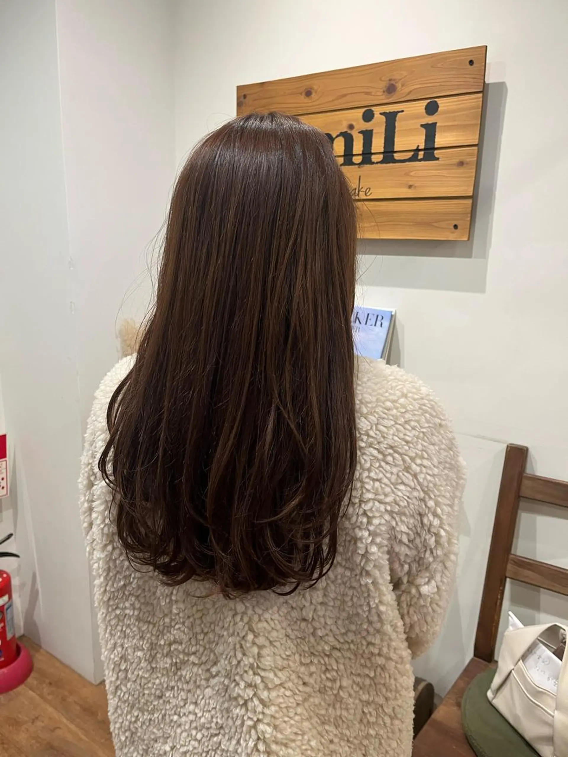 カラー china/ボブ /ブリーチカラーのヘアスタイル