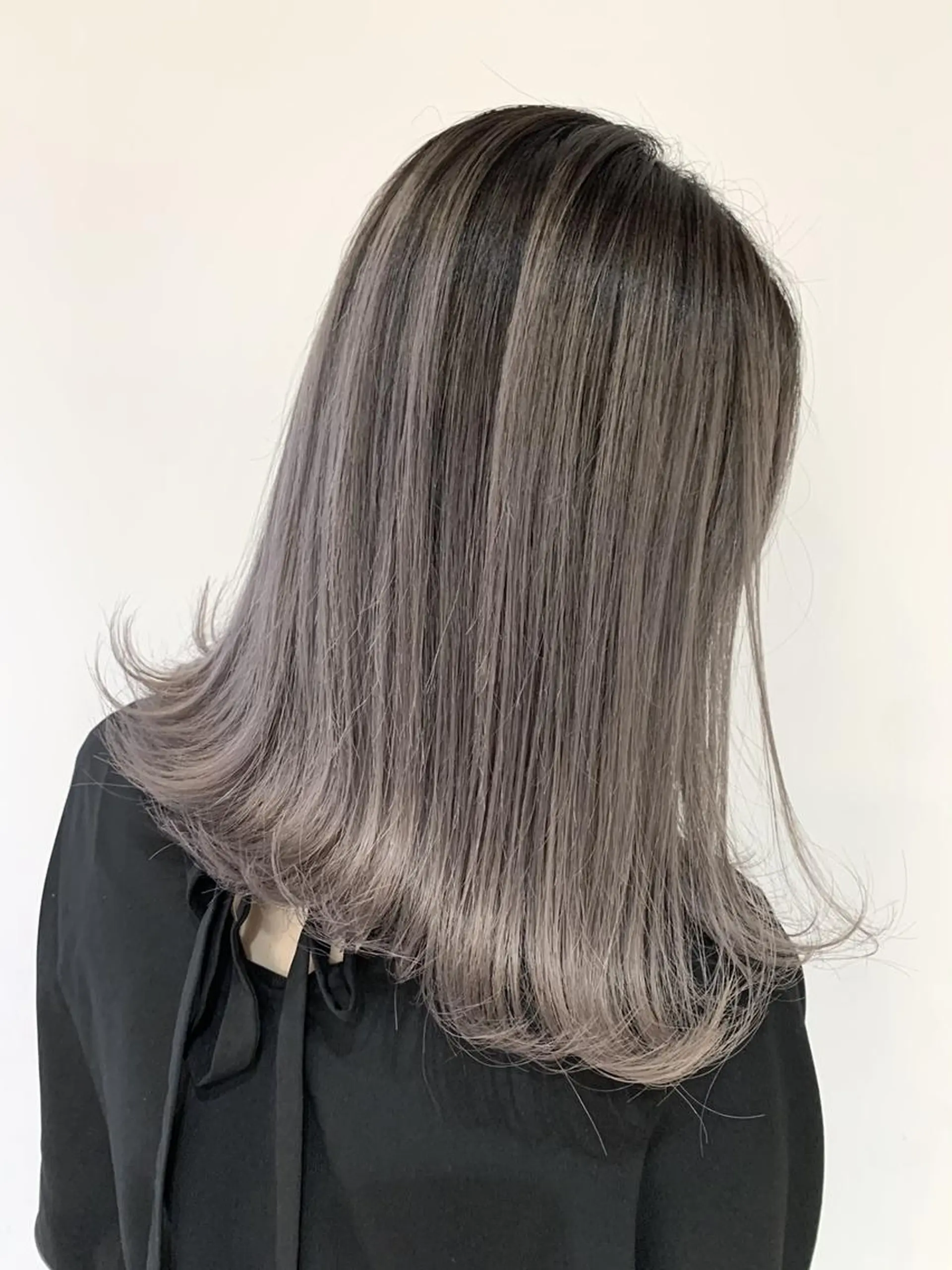 ロング カラー パーマ カット ヘアカラー トリートメント 公式 Ease by amble luxeのヘアスタイル