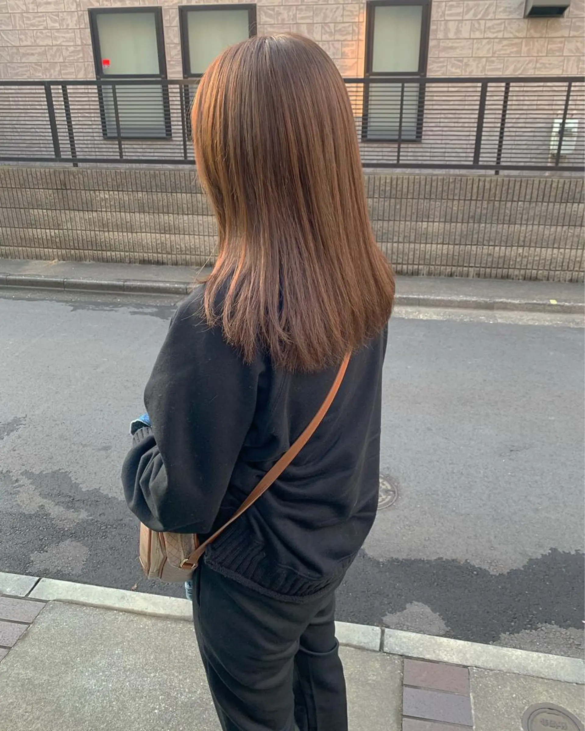 ミディアム カラー アッシュ ベージュカラー カット ヘアカラー トリートメント ヘッドスパ ヘアセット 柔らかブラウン/顔周 りレイヤー♡ユウシのヘアスタイル