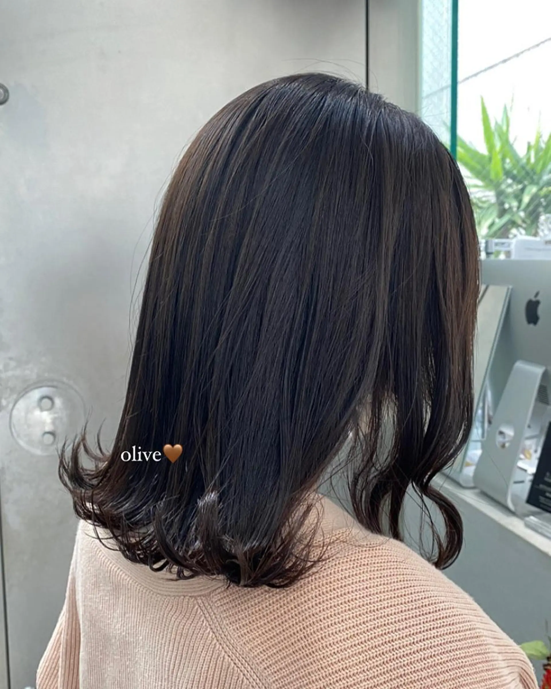 ミディアム カラー とびまつ /ショート/脱白髪染のヘアスタイル