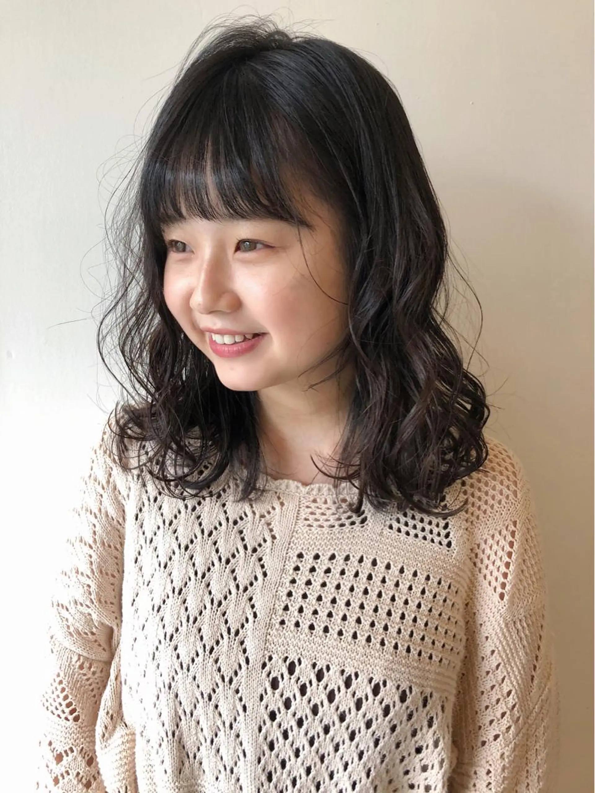 ミディアム カラー 安藤 佑衣のヘアスタイル