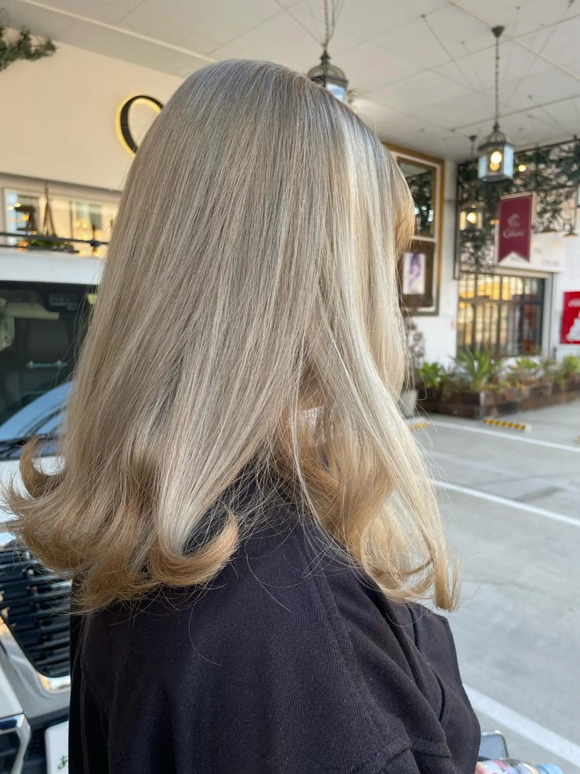 セミロング ヘアーズゲート東岸和田店所属・黒川 智子のヘアスタイル