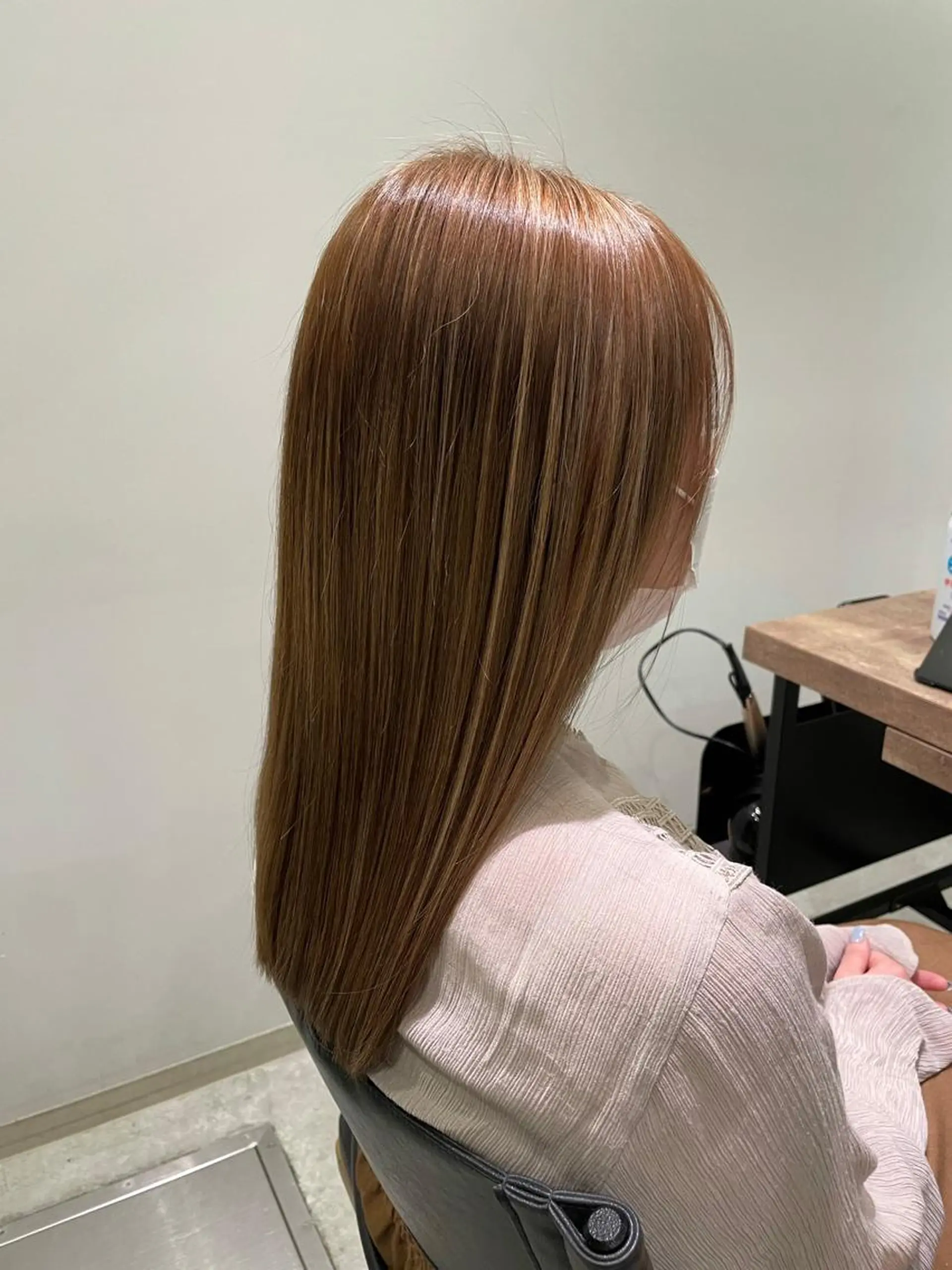 ロング ヘアカラー CHESS所属・星 優南のヘアスタイル