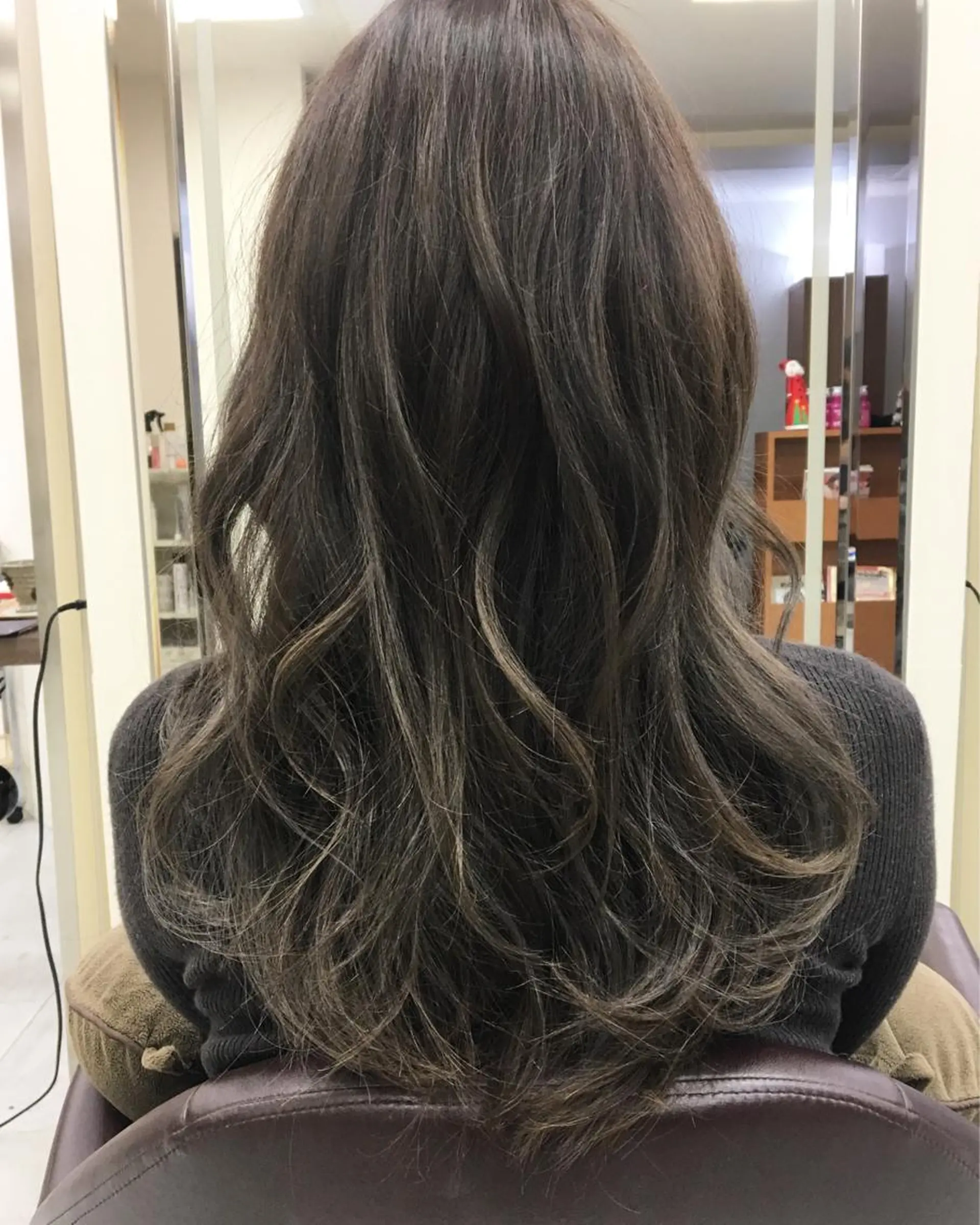 ロング SALOWIN  原宿ash所属・タナカ タクヤのヘアスタイル