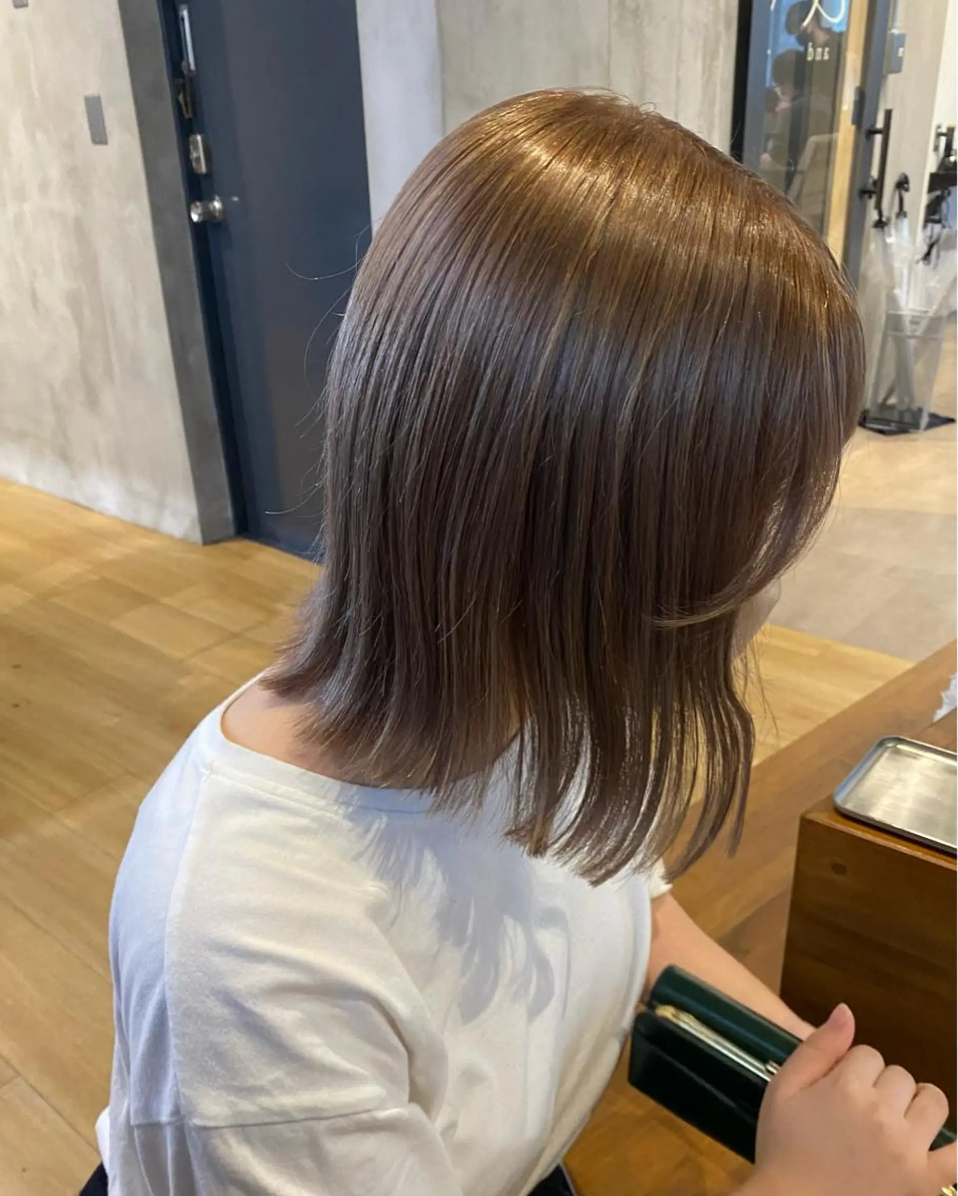 ミディアム カラー ベージュカラー ハイトーンカラー ハイトーンベージュ カット ヘアカラー 【＆ koenji】 yuka🪽🫧のヘアスタイル