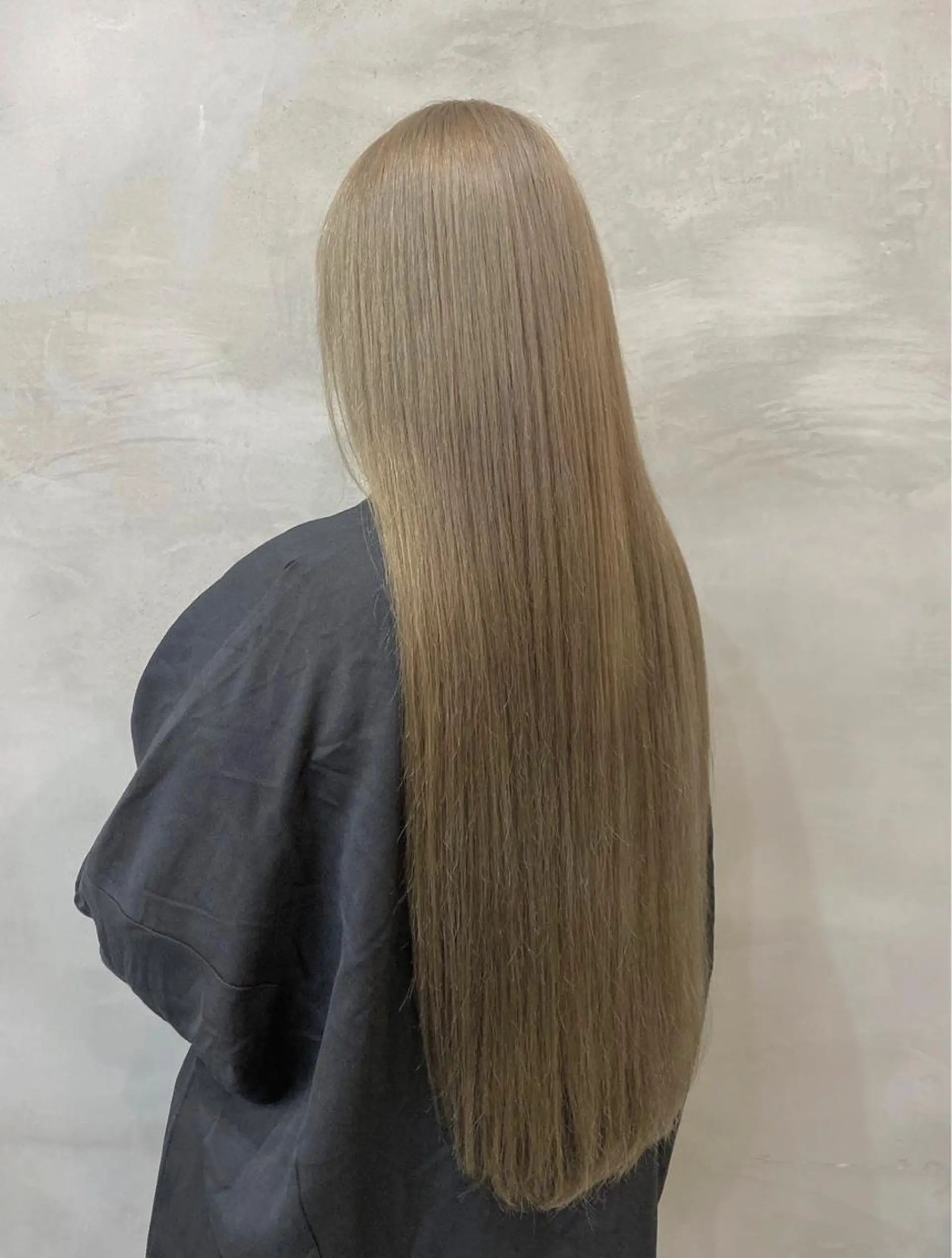 ロング カラー ベージュカラー ブリーチ ケアブリーチ ハイトーンカラー トリートメント ヘアカラー トリートメント 🫧透明感カラー🫧 OIKAWAのヘアスタイル