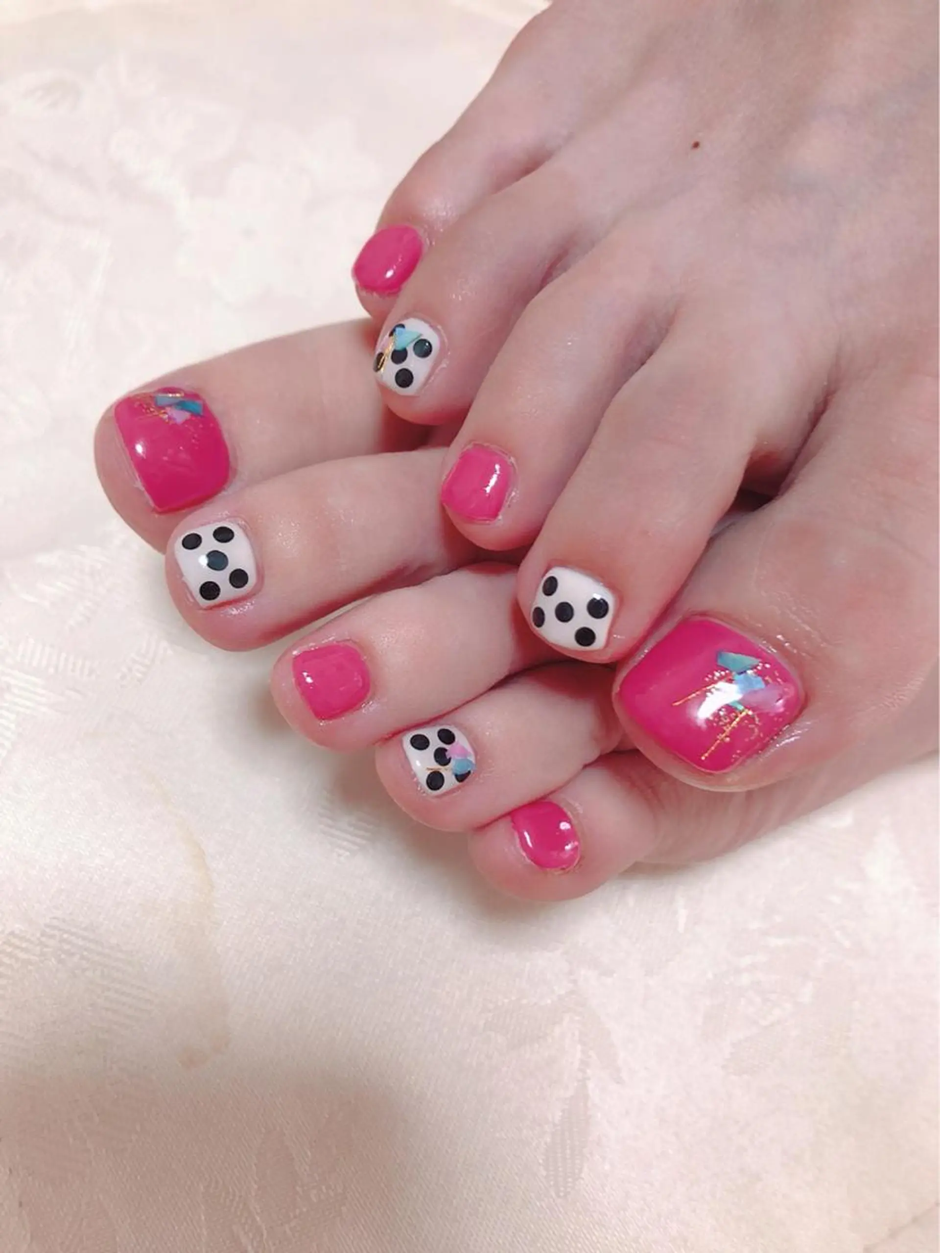 ネイル アートネイル 長さ出し フットネイル グリーン ニュアンスネイル Lily Roseスタッフ一同のマツエク・マツパデザイン