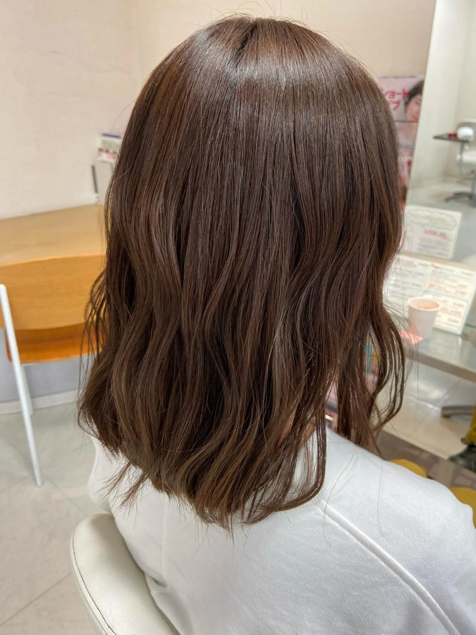 ミディアム カラー オレンジ 菊地 美憂のヘアスタイル