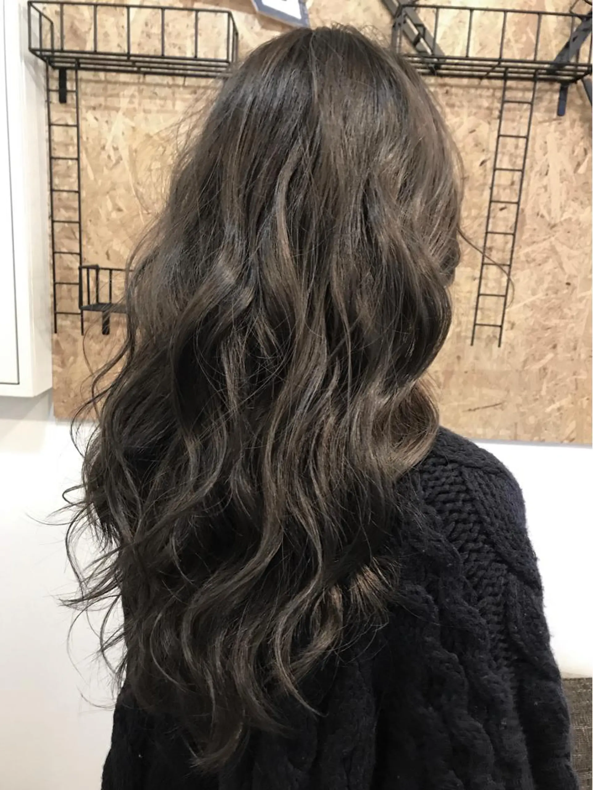 ロング カラー カット ヘアカラー トリートメント LANI hair resortのヘアスタイル