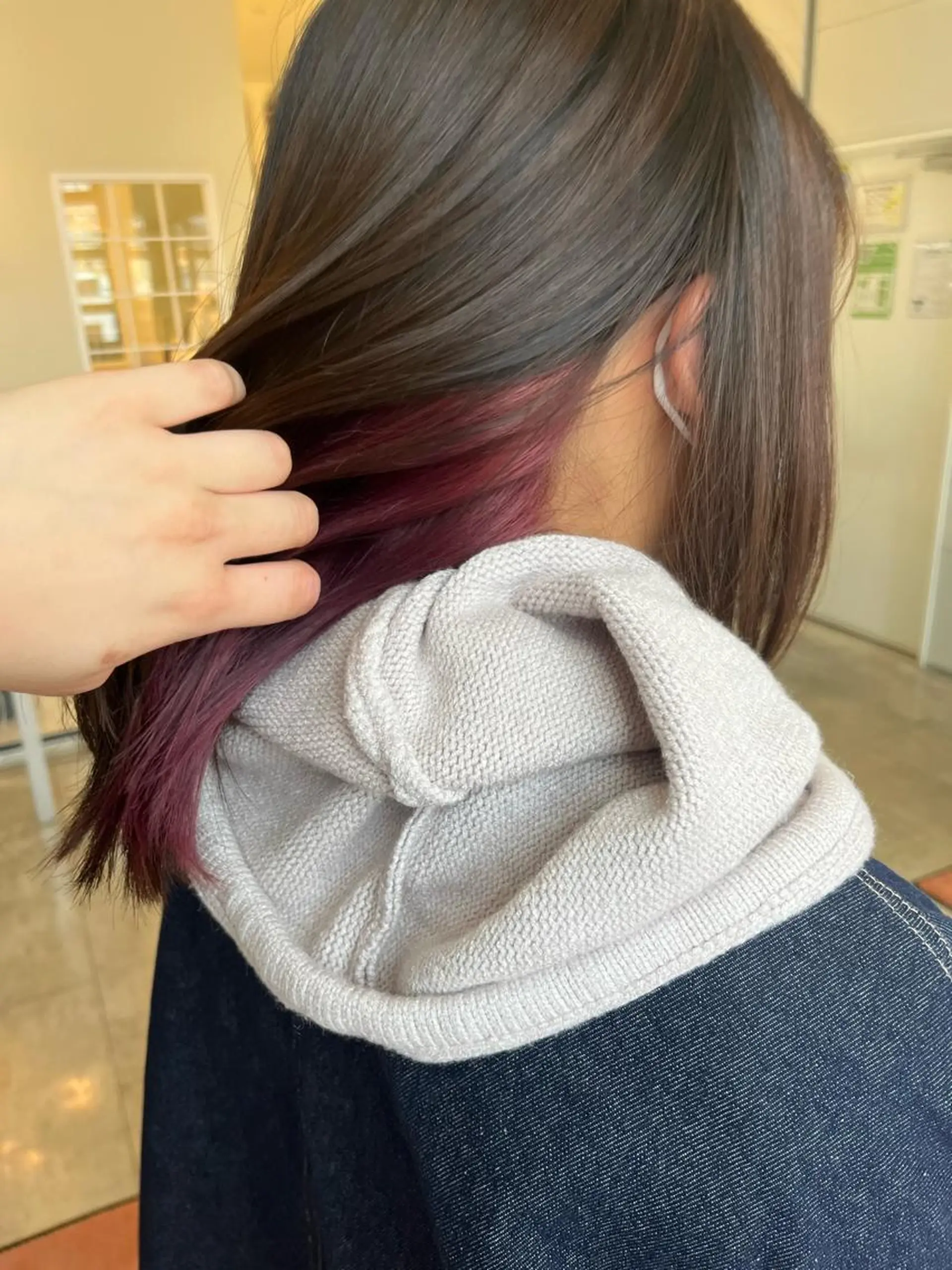 ミディアム ベージュカラー/ いぢちるみのヘアスタイル