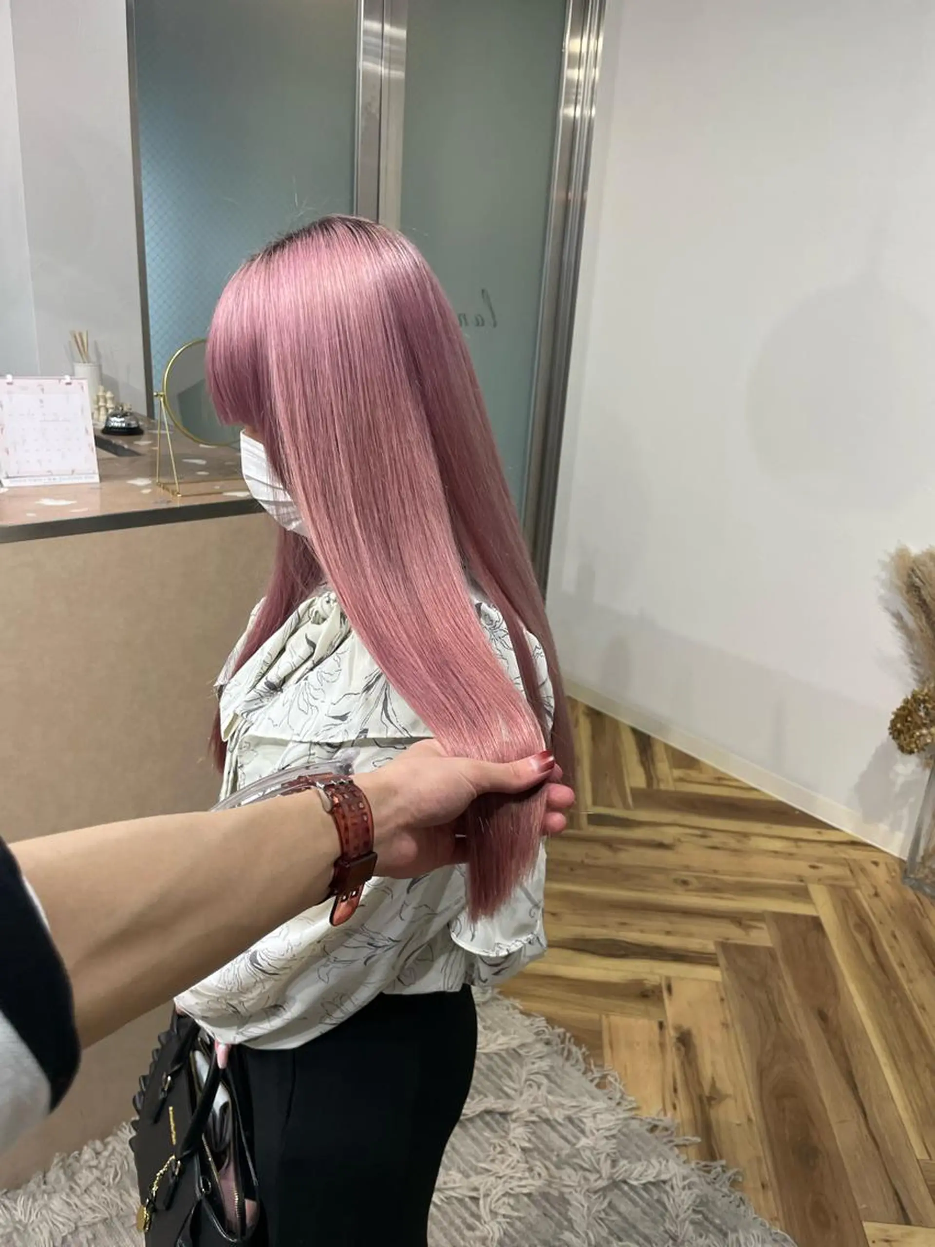 ロング 有人/バレイヤージュ /シャドールーツのヘアスタイル